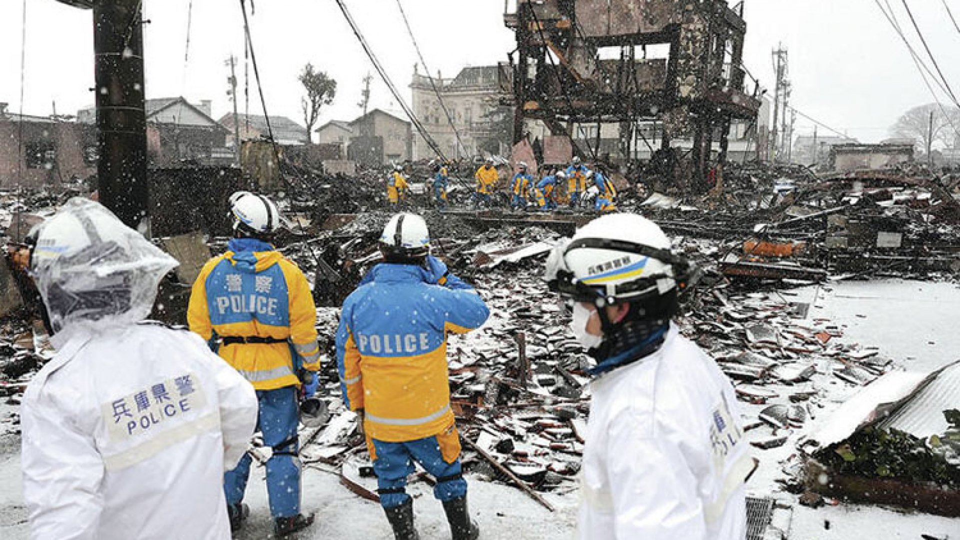 Van 300 desaparecidos por terremoto en Japón