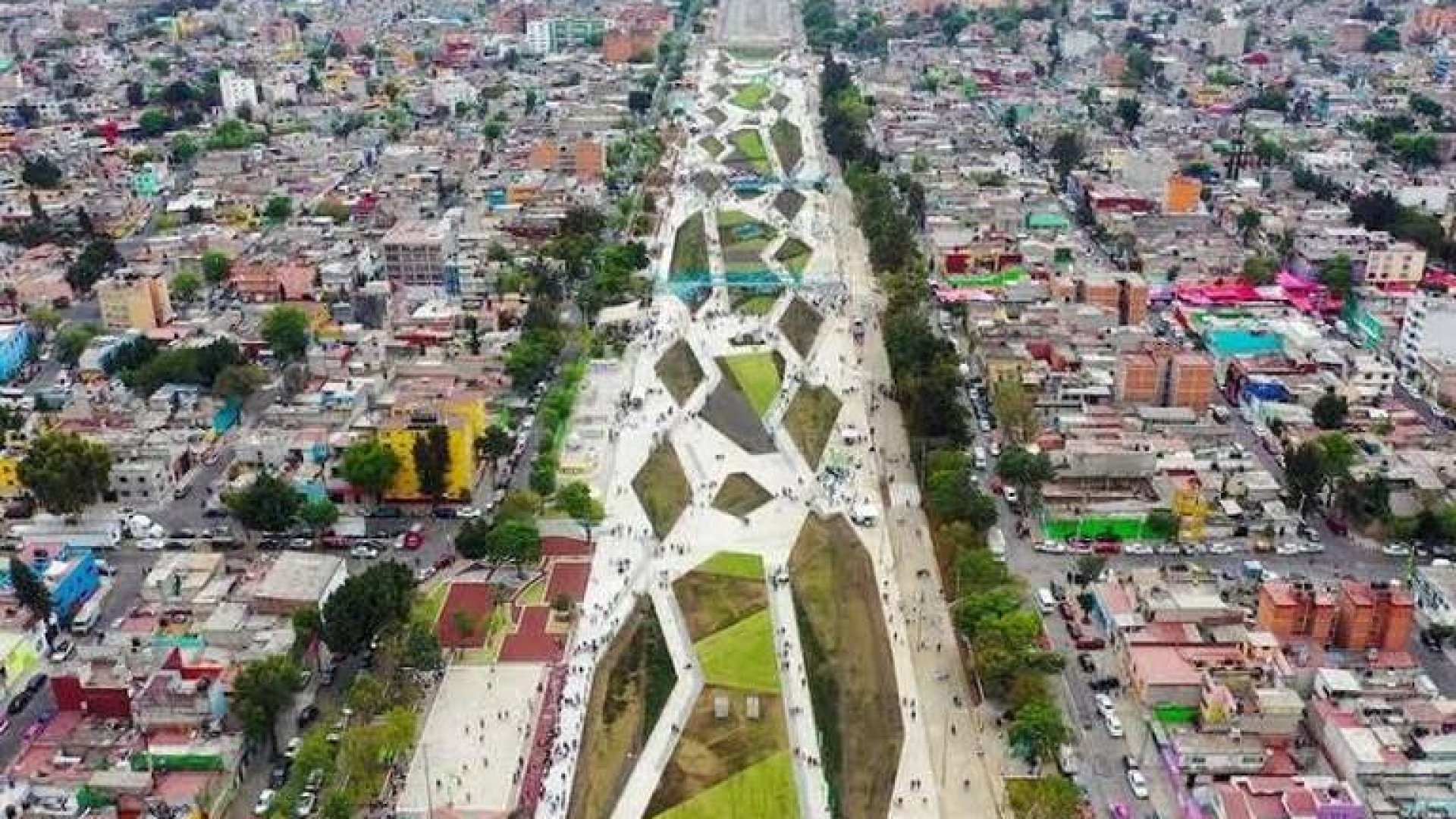 Claudia Sheinbaum destaca restauración de parques cuando gobernó CDMX