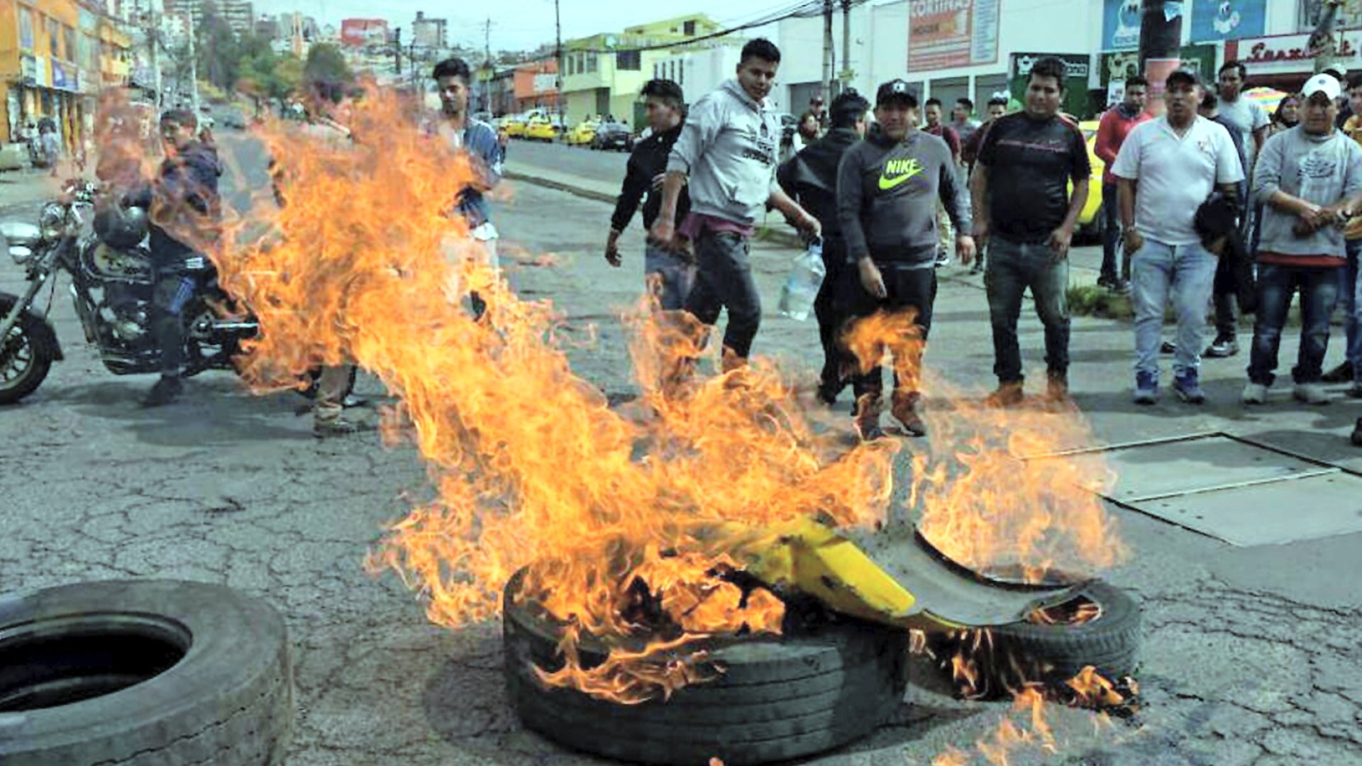 Decretan el estado de excepción en Ecuador tras fuga de criminal