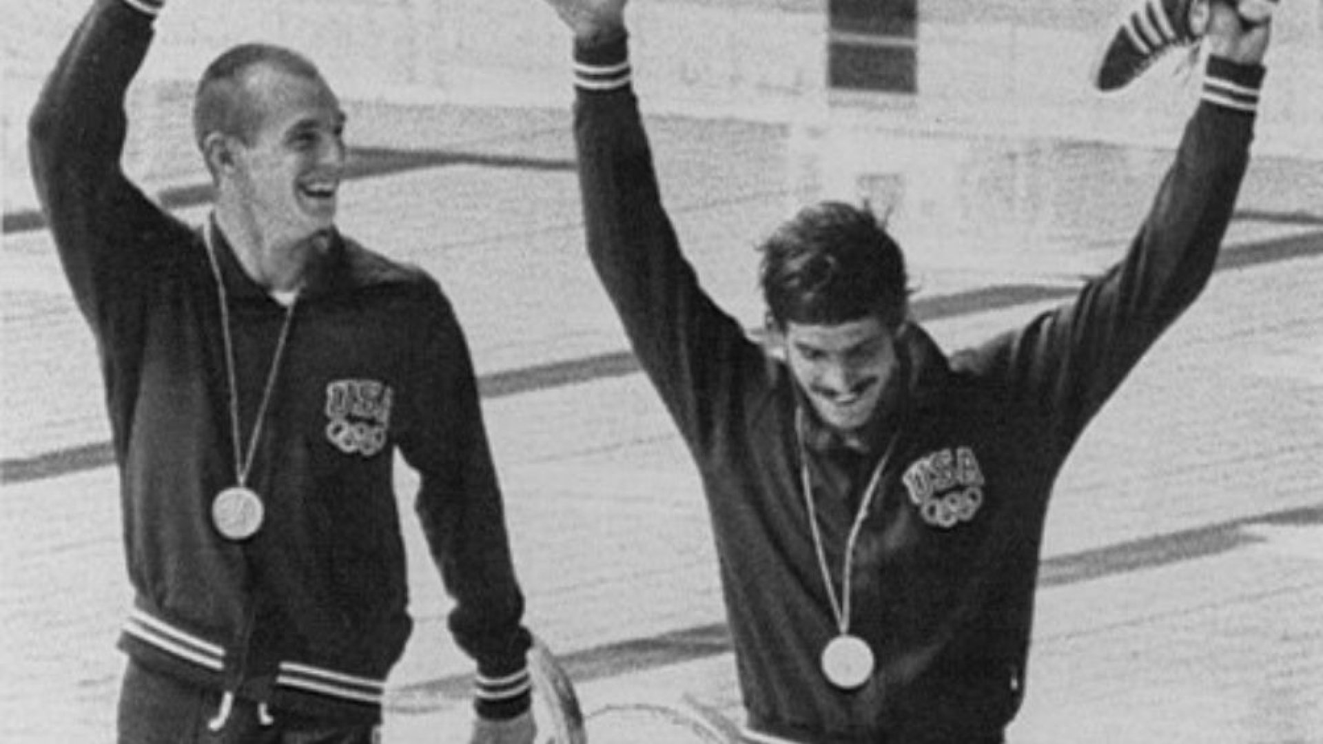 Medallista olímpico subasta presea para ayudar a niños especiales 