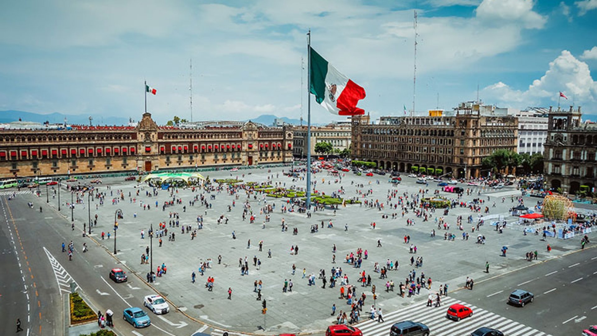 Alistan cierre vial del Zócalo de CDMX