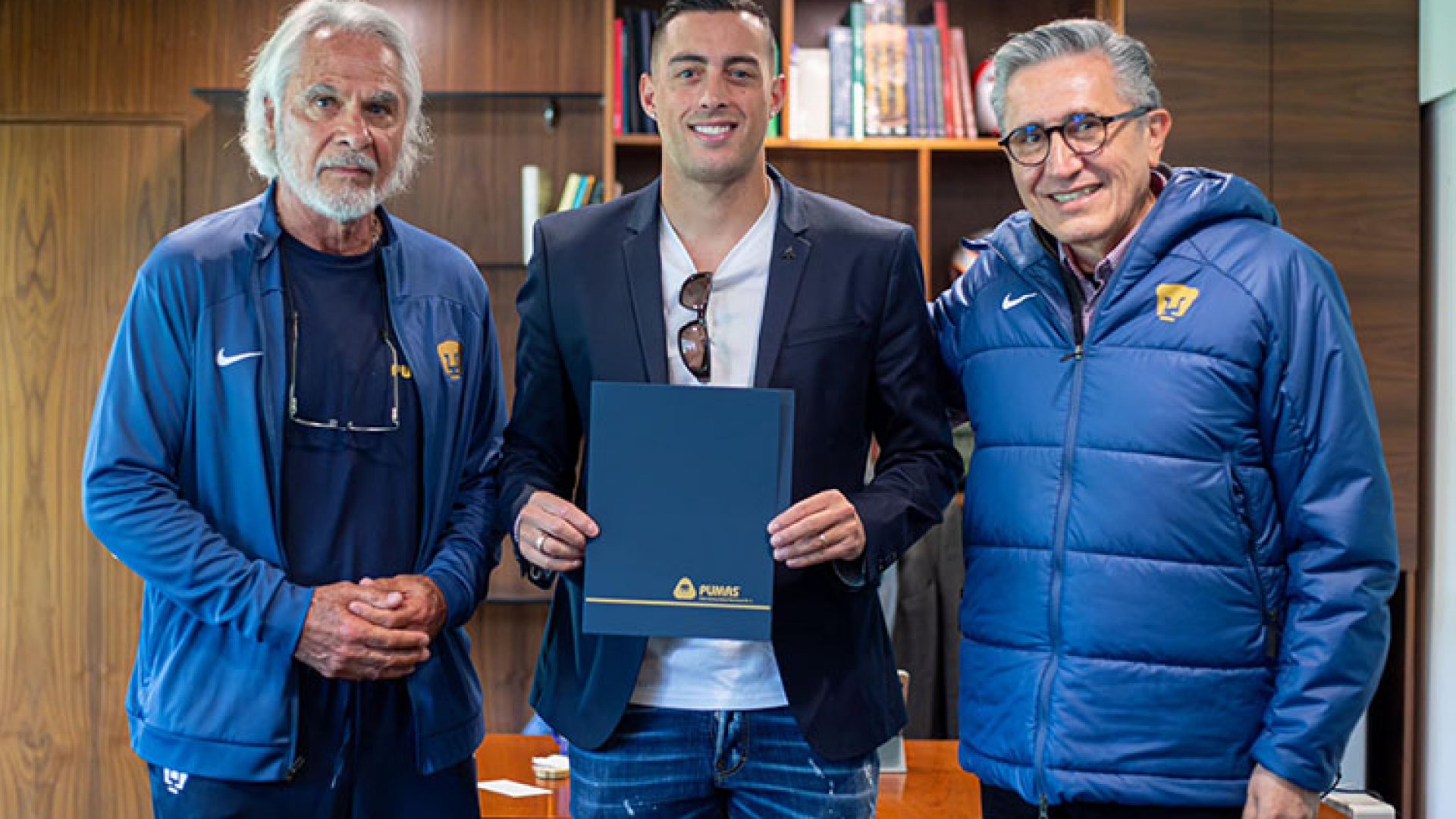 Funes Mori pasa exámenes médicos y firma con Pumas