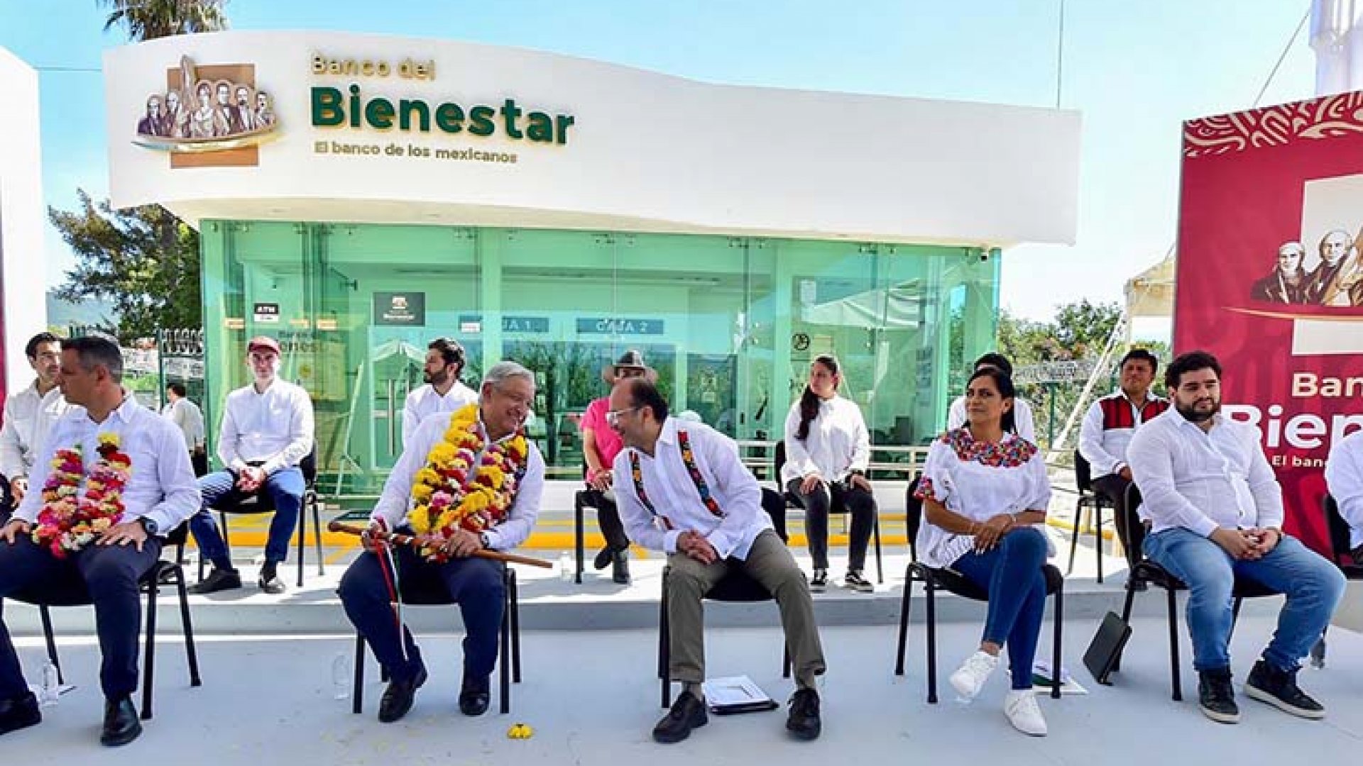 Banco del Bienestar dispersará unos 800 mil mdp al año: AMLO