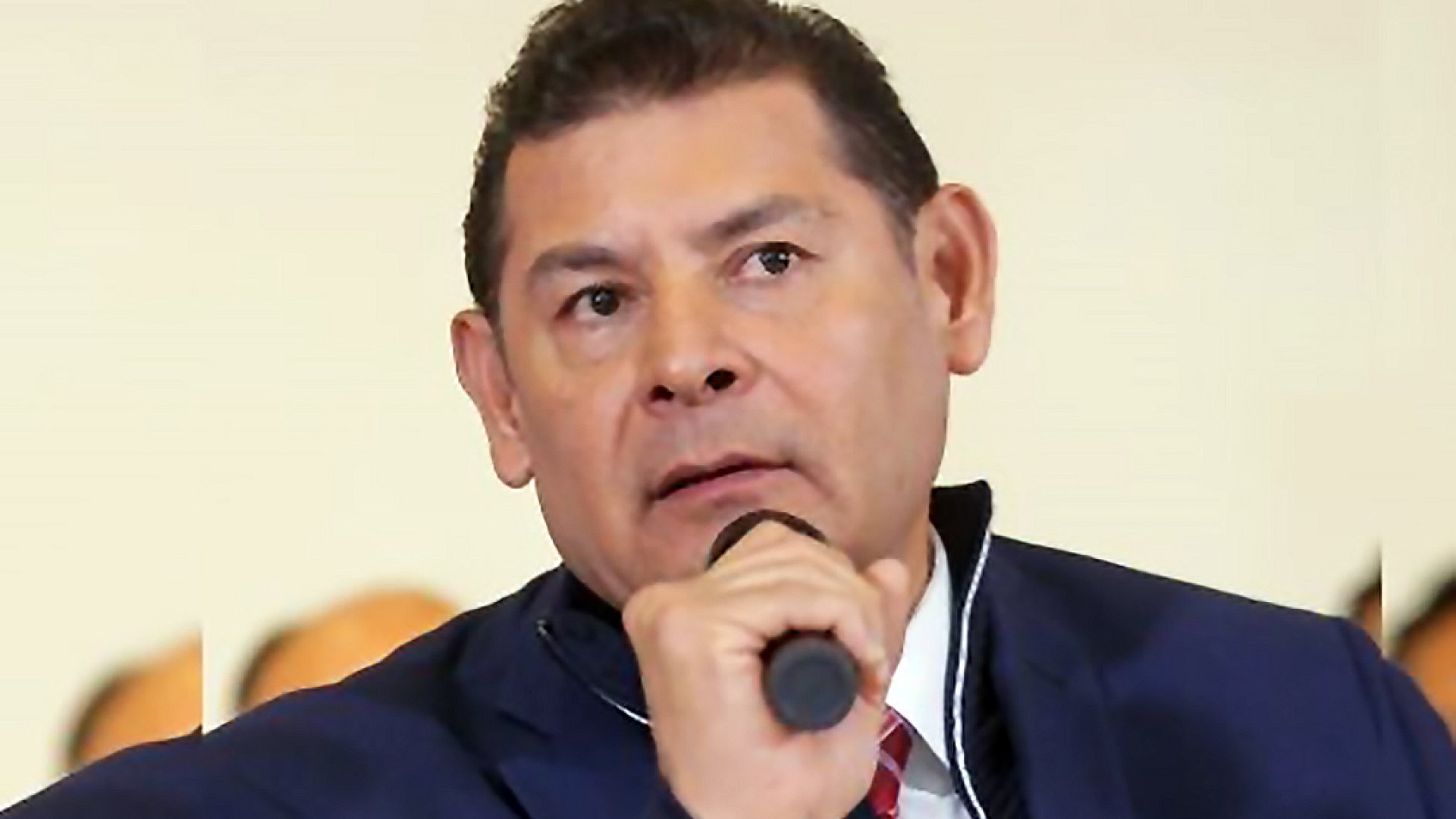 Massive Caller: Alejandro Armenta encabeza en Puebla 49% de la intención de voto
