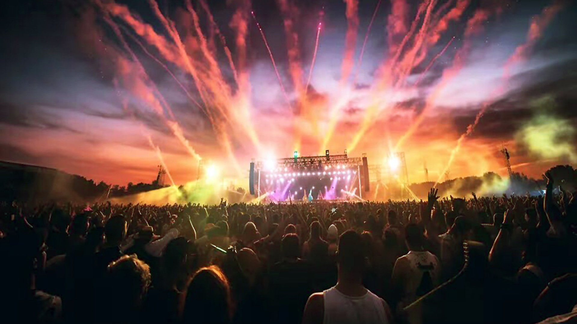 Peso Pluma, Santa Fe Klan y Carín León estarán en el festival Coachella 2024