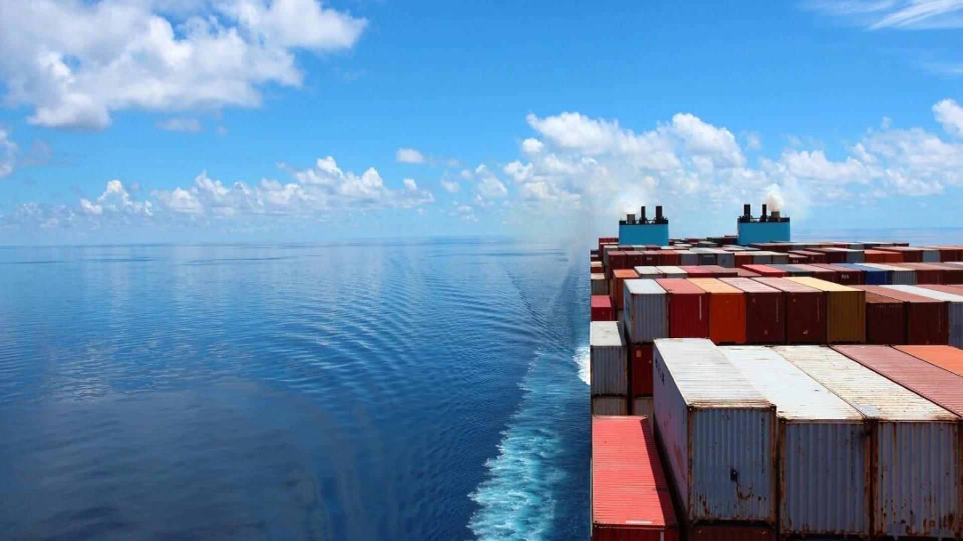 Supera impacto a comercio marítimo en Mar Rojo a pandemia