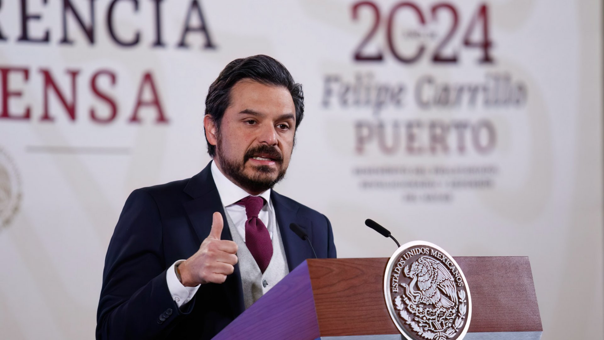 Presentan la credencial para acceder a servicios gratuitos de IMSS Bienestar