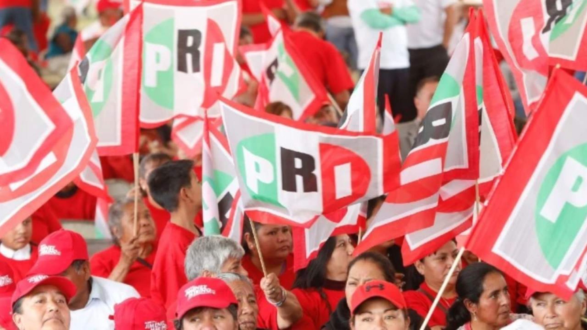 Más renuncias en el PRI, ahora en Colima