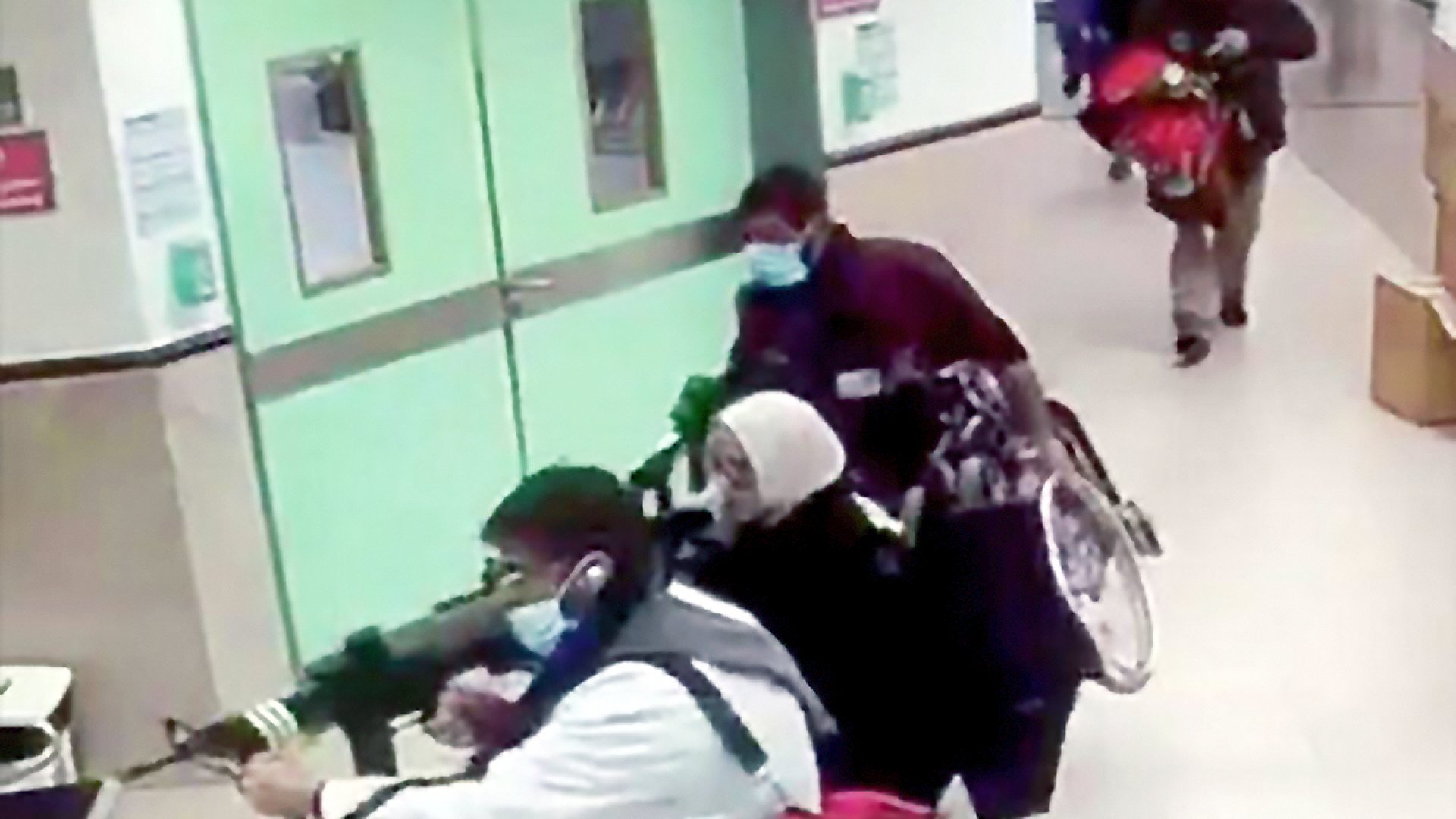 Fuerzas israelíes vestidas de mujeres y médicos neutralizaron tres objetivos en un hospital