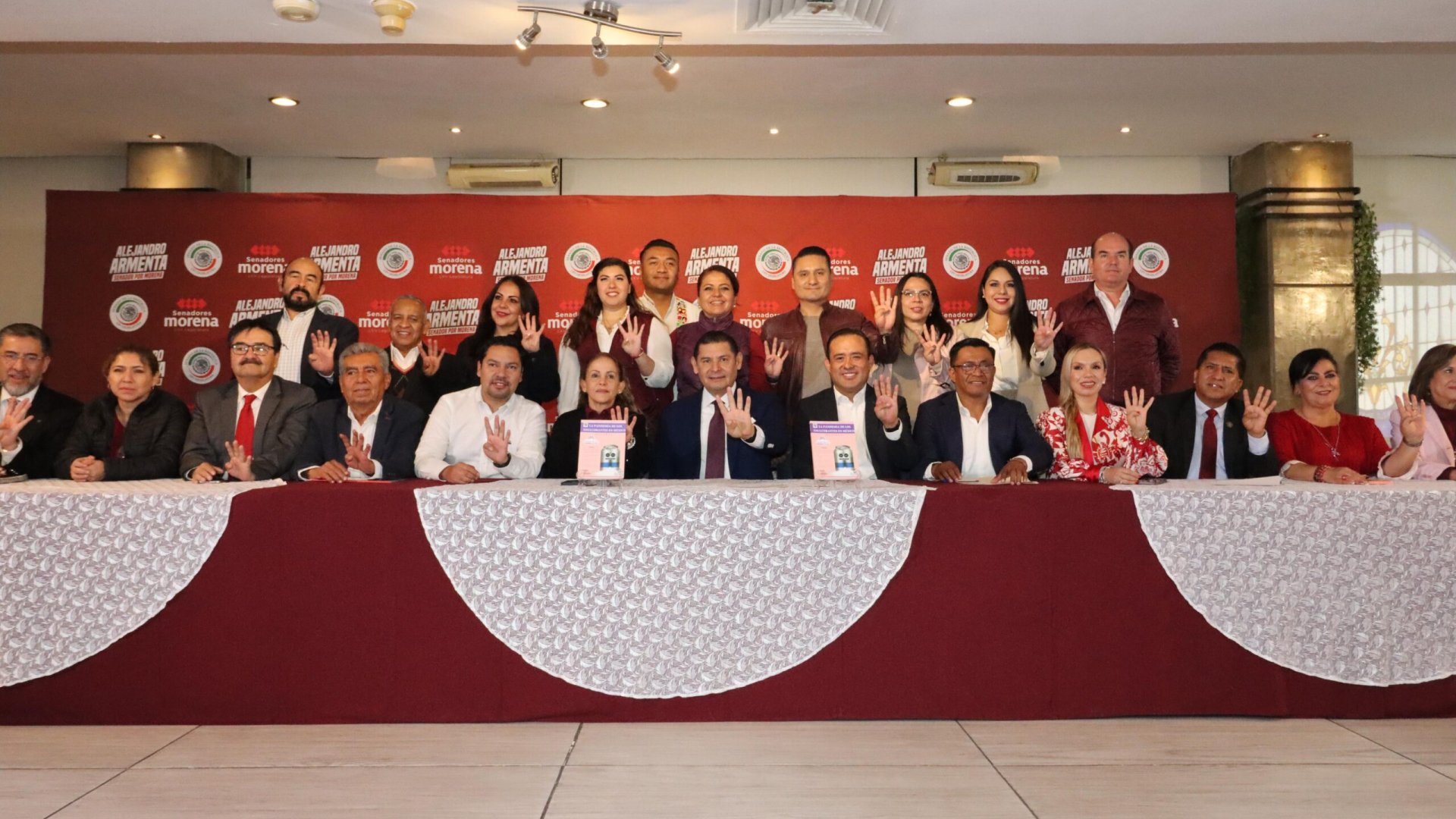 Alejandro Armenta refrenda su apoyo a AMLO para reformar la Constitución