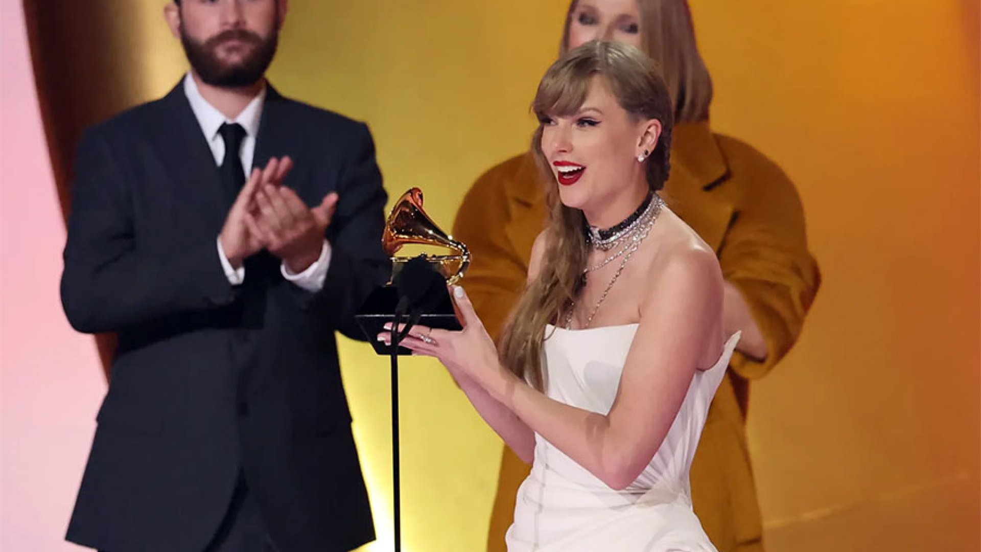 Reaparece Céline Dion y Taylor Swift la ignora