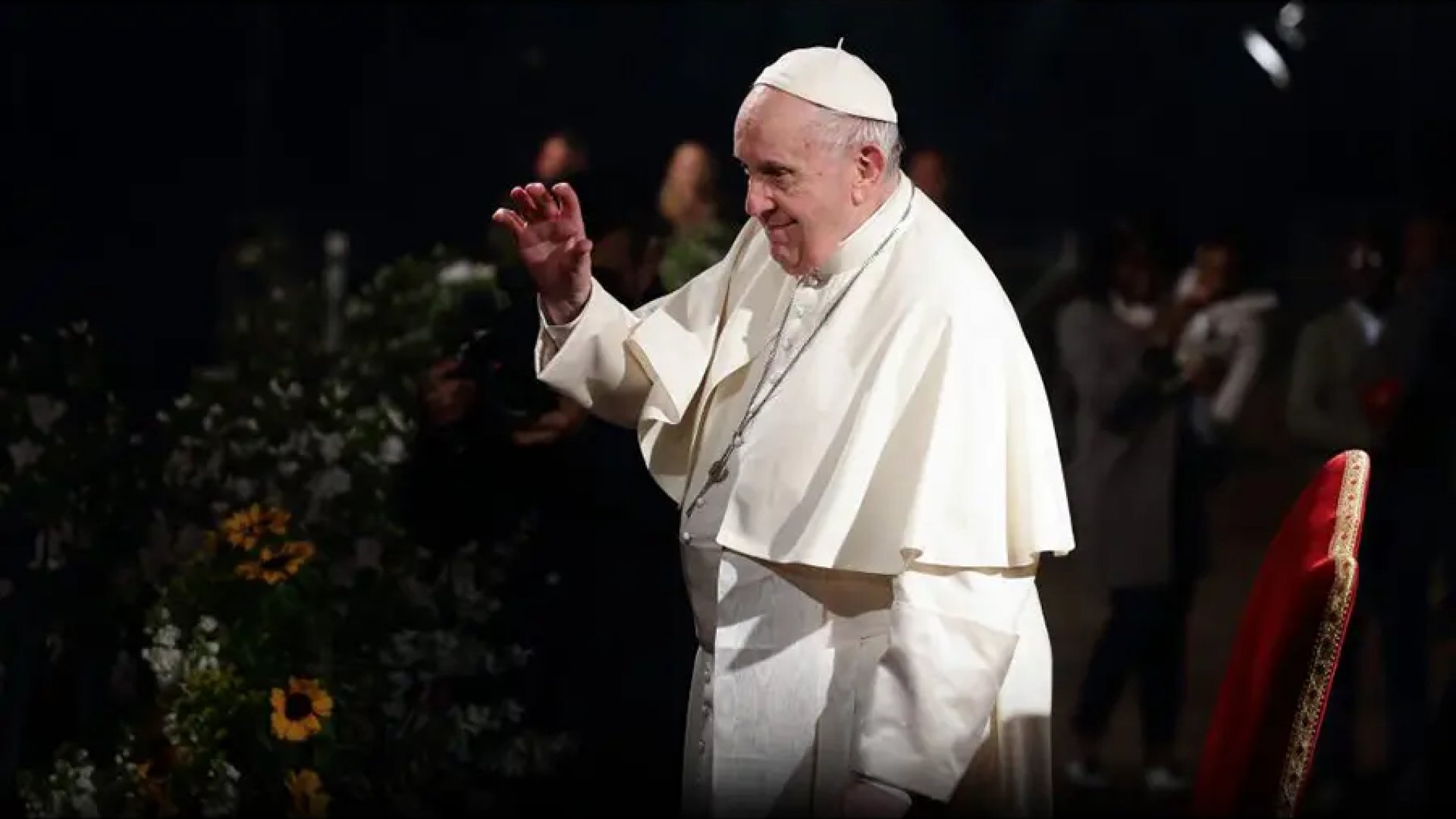 Papa Francisco califica de ‘hipocresía’ criticar bendición de parejas homosexuales