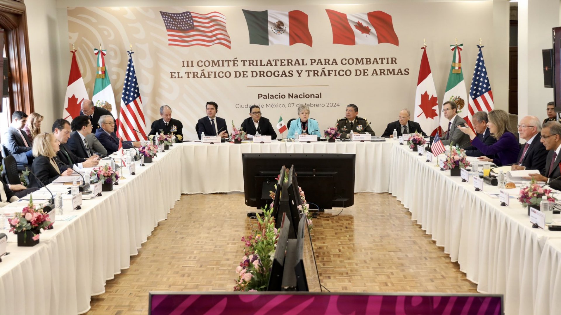 México, EU y Canadá acuerdan mejorar regulación para combatir el tráfico de armas y drogas