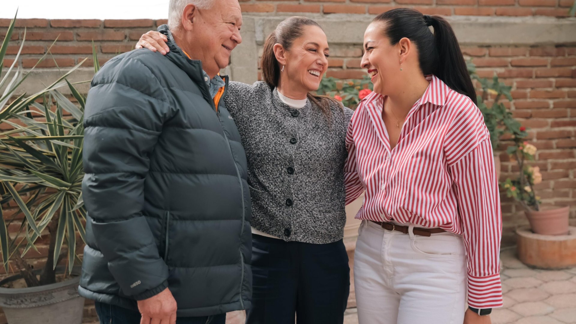 Claudia Sheinbaum se reúne con gobernador de Baja California Sur