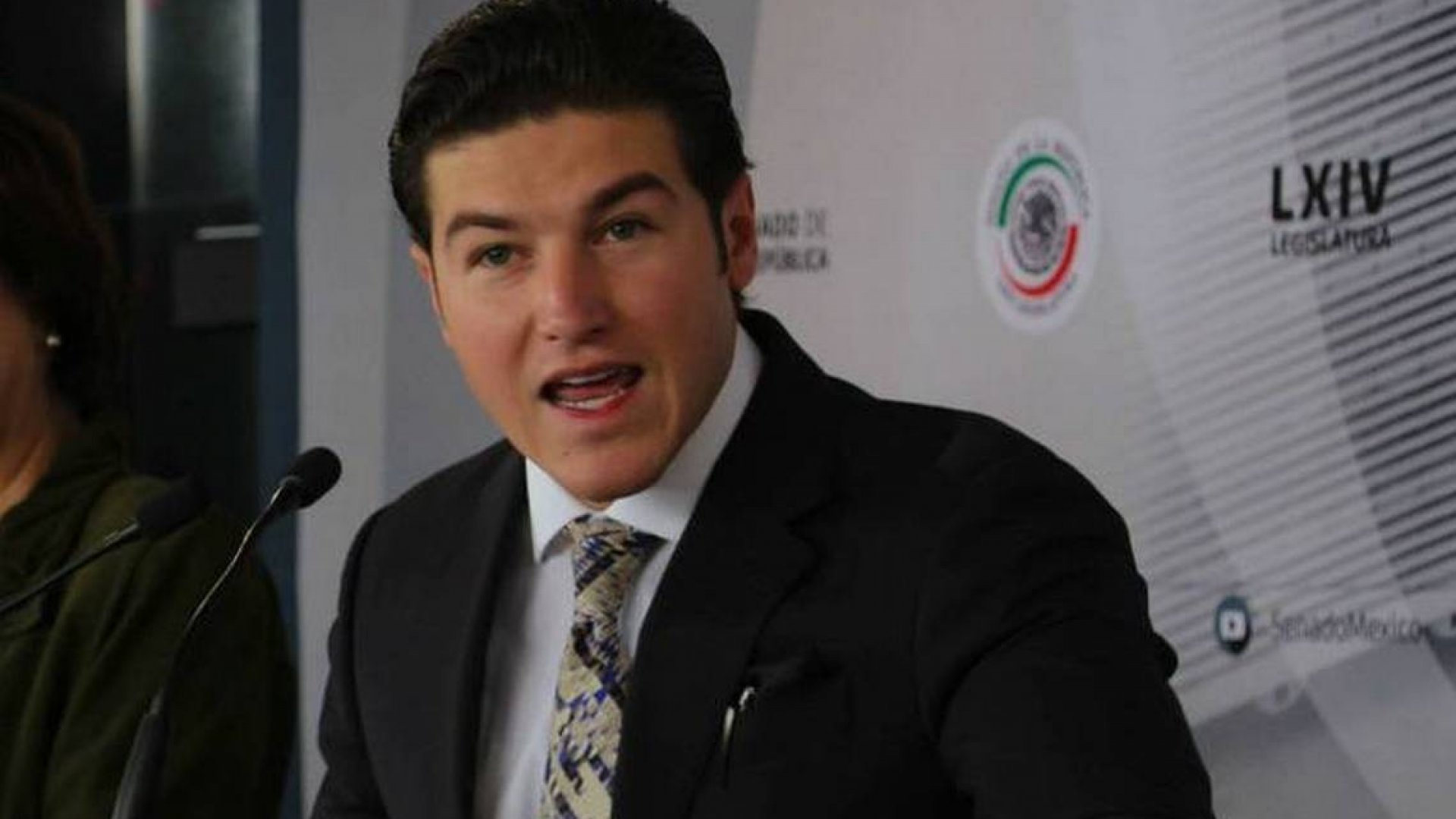 Trife multa a Samuel García por actos anticipados de precampaña