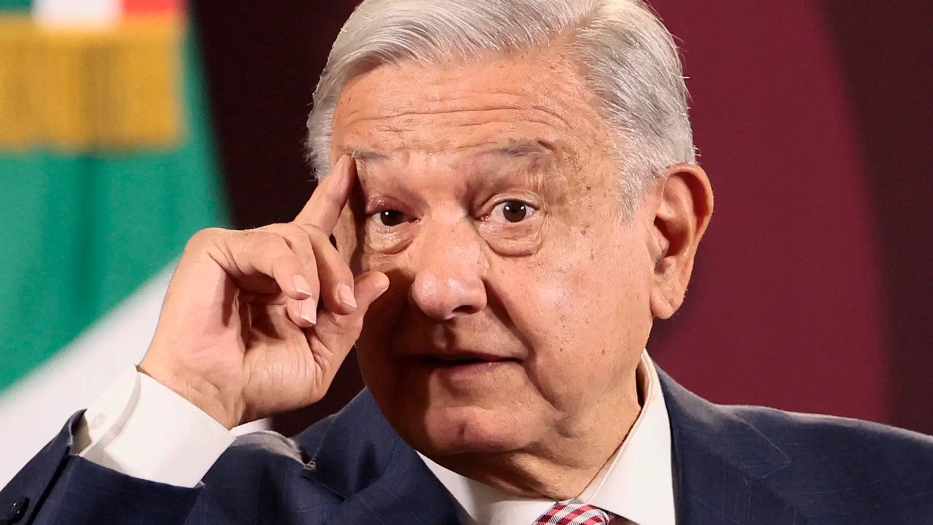 AMLO arremete contra la ‘Marcha por nuestra democracia’