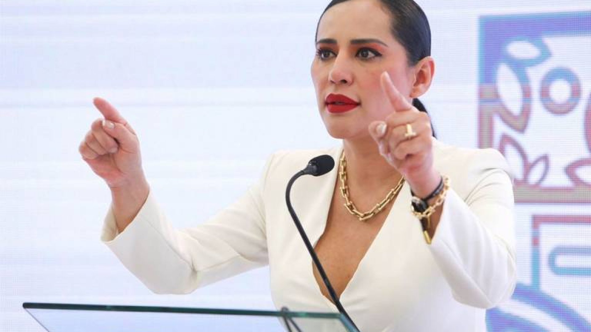 Sandra Cuevas iría al Senado por Movimiento Ciudadano