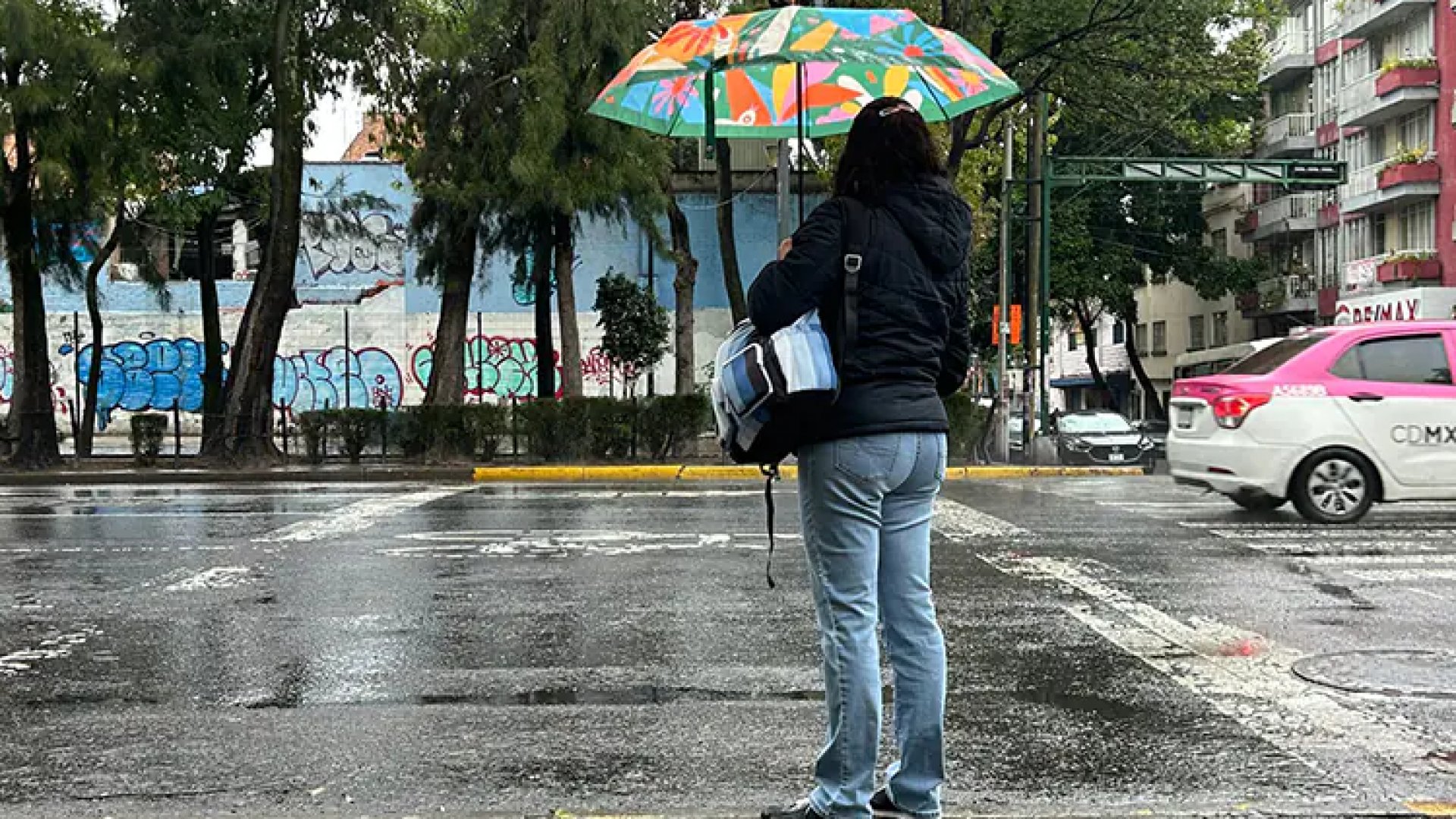 Lluvias causan encharcamientos en Ciudad de México