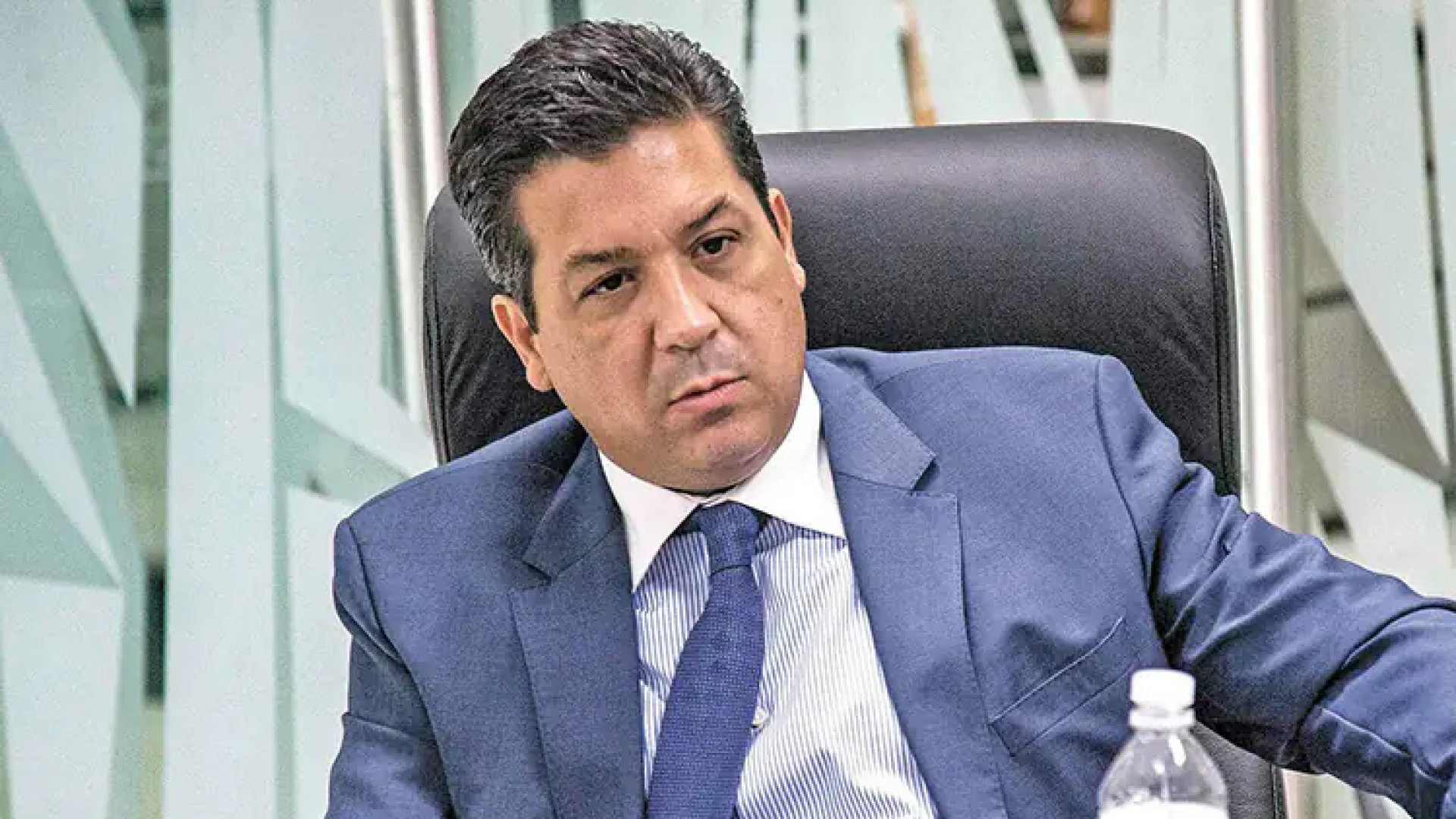 Ordenan detener a Cabeza de Vaca por delincuencia organizada