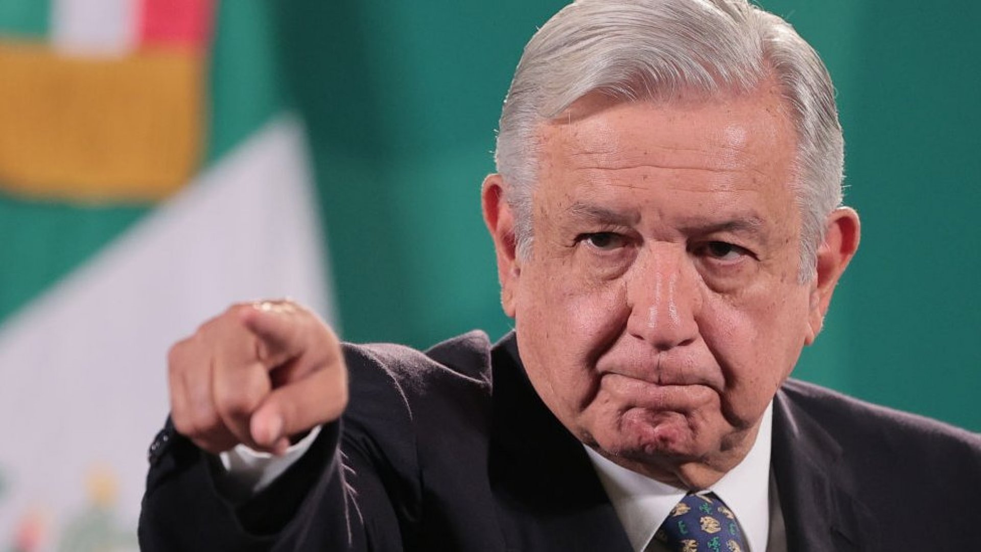AMLO critica cobertura de medios hacia la ‘Marcha por la Democracia’