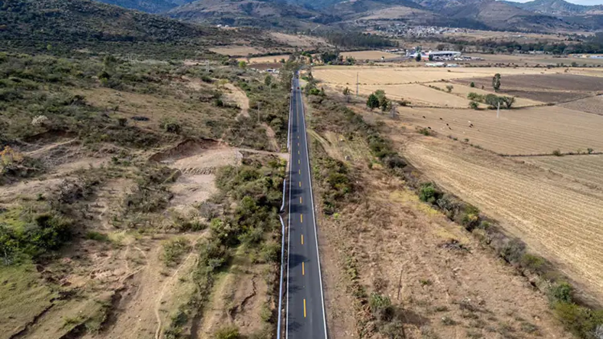 Militares dan mantenimiento carretero por transas de constructoras: AMLO