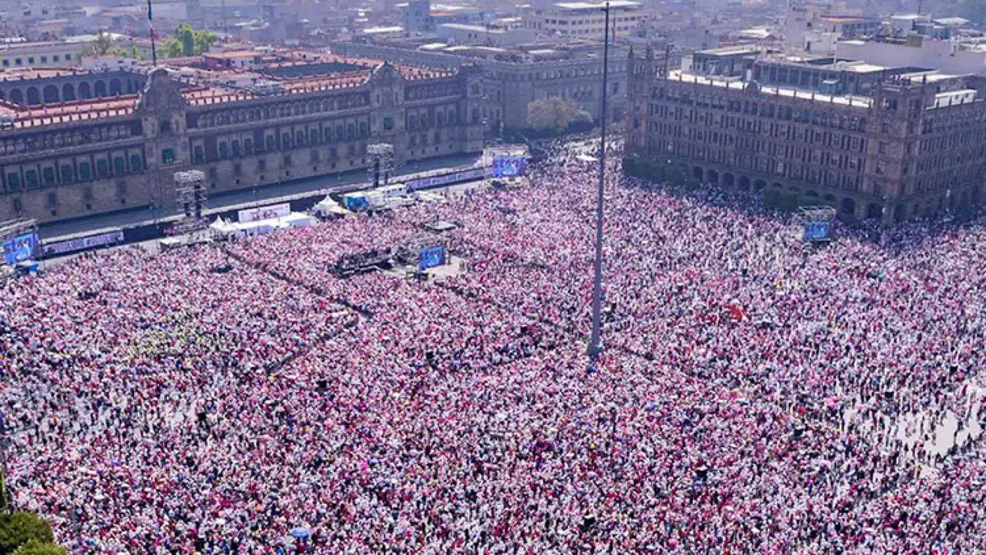 ‘Reverendos hipócritas: arremete AMLO contra manifestantes de la ola rosa