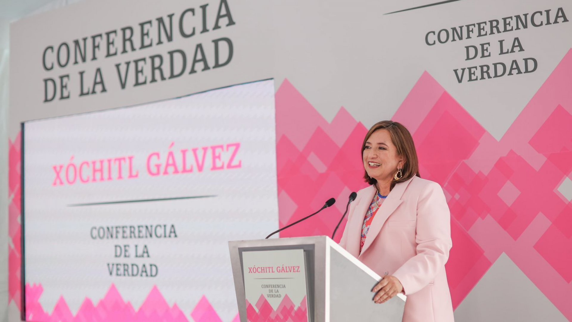 Xóchitl Gálvez cancela conferencia debido a su cumpleaños