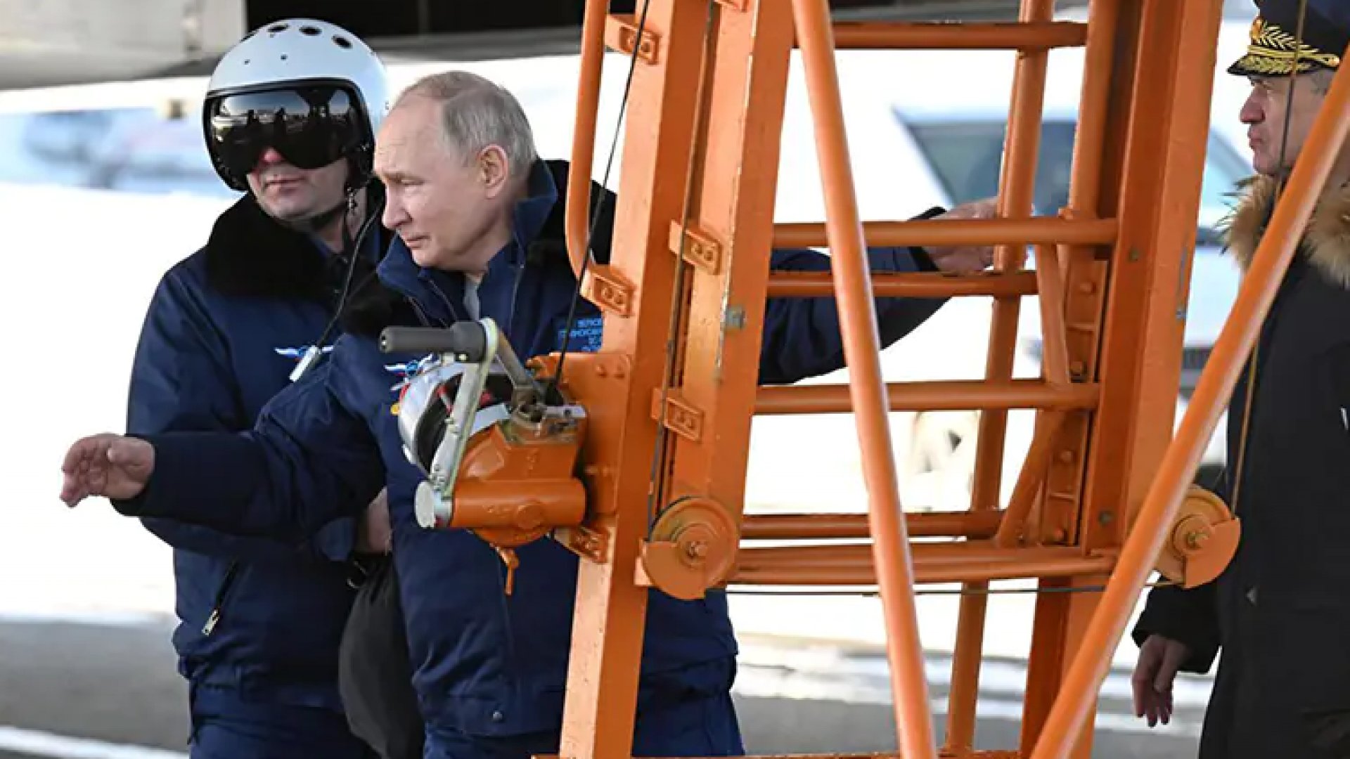 Vladimir Putin participa en vuelo de prueba de bombardero nuclear
