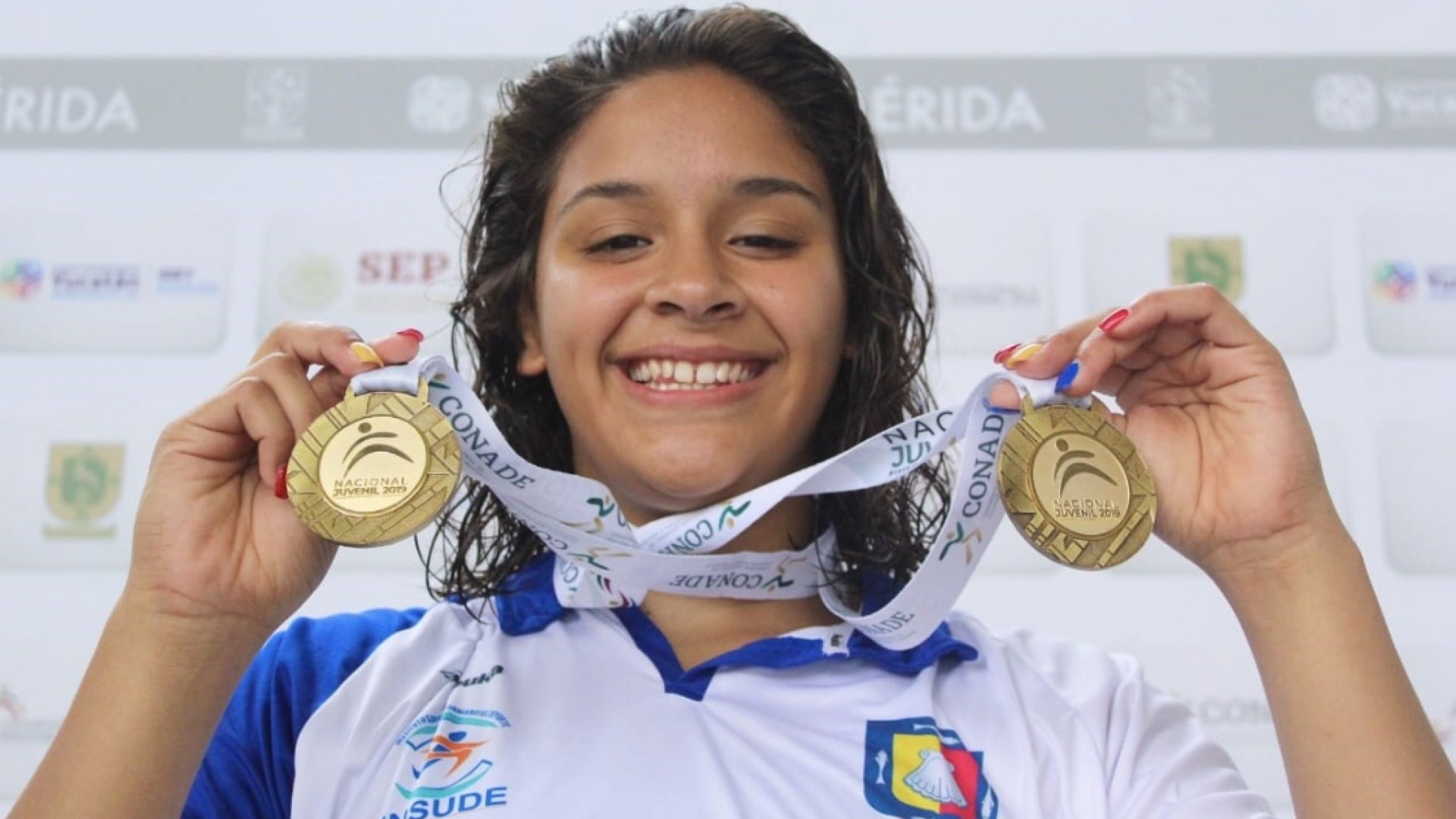 Clavadista mexicana logra tricampeonato colegial en EU