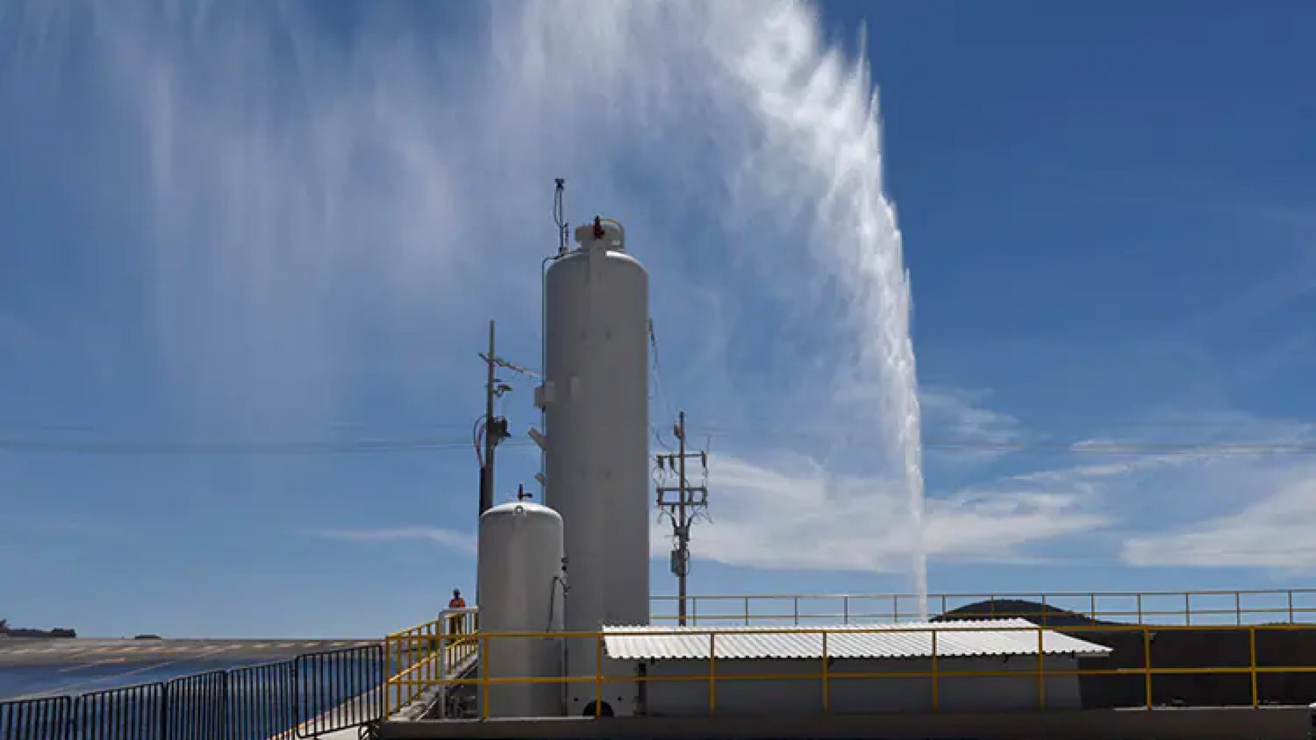 Gobierno garantiza agua en México con importantes obras: AMLO