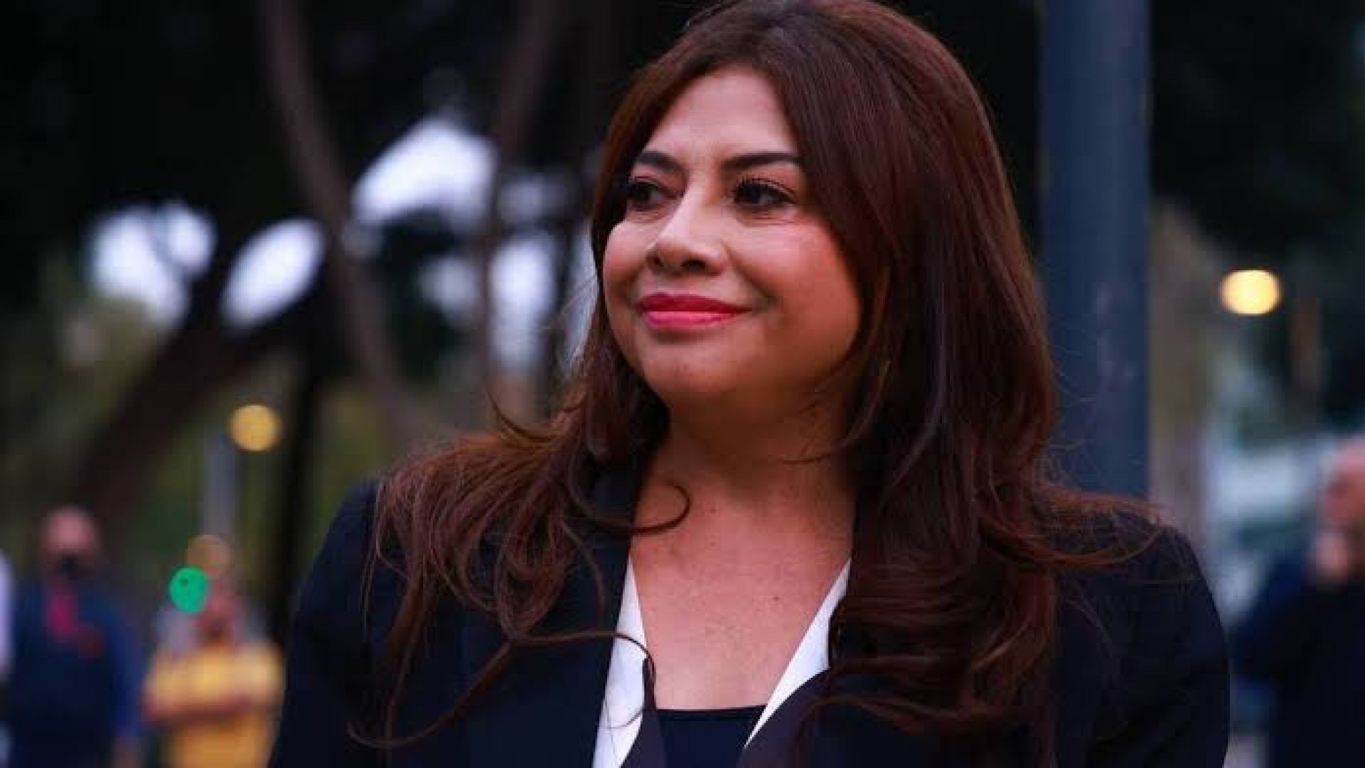 Clara Brugada promueve desarrollos inmobiliarios en la capital