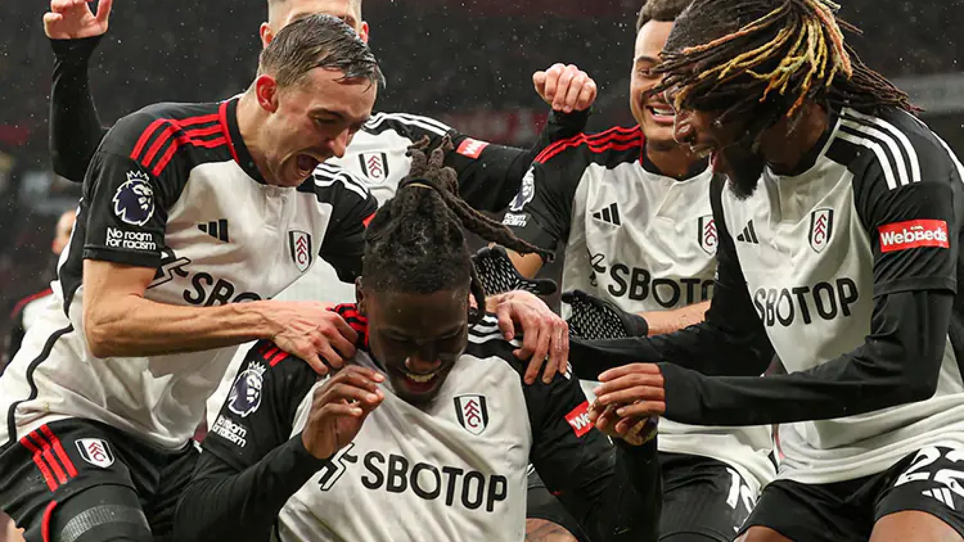 Fulham castiga al Manchester United a domicilio