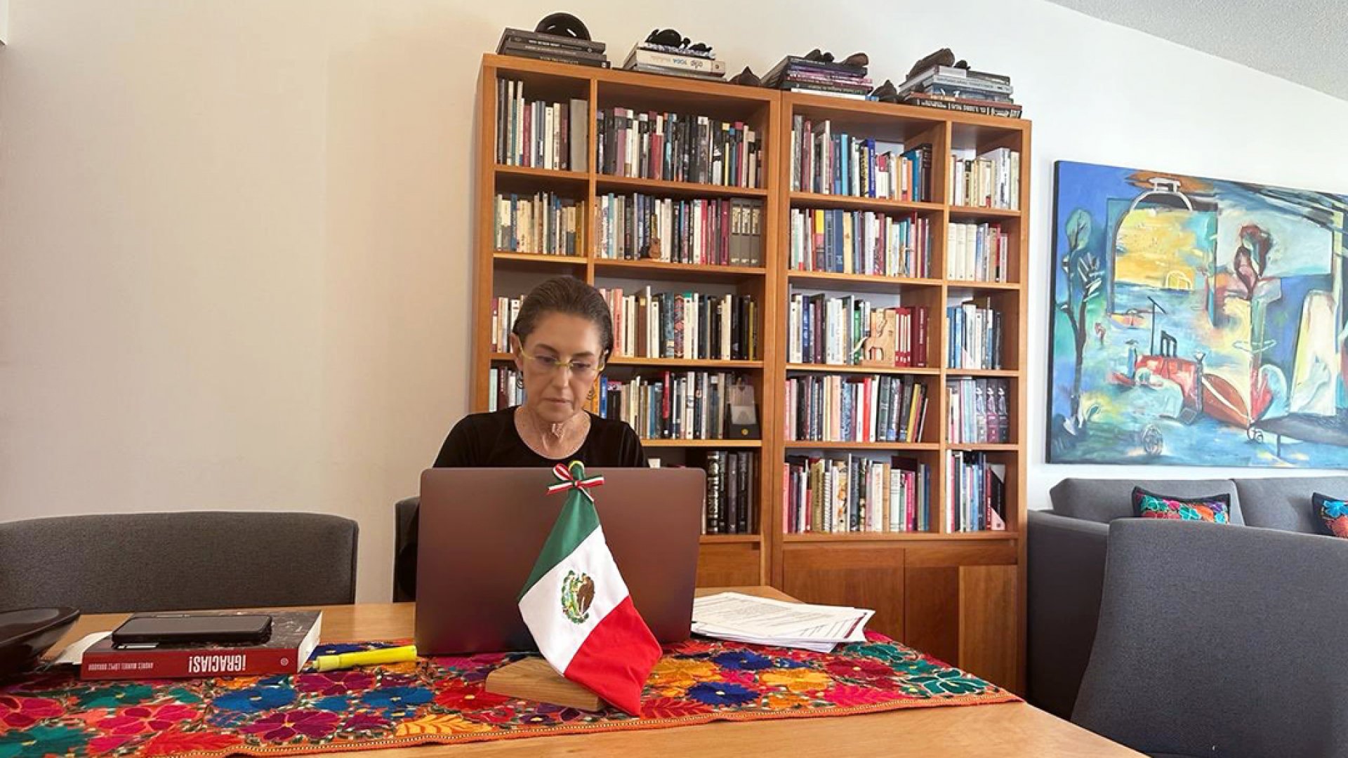 Claudia Sheinbaum: ‘Sus ataques son tan burdos como inofensivos’