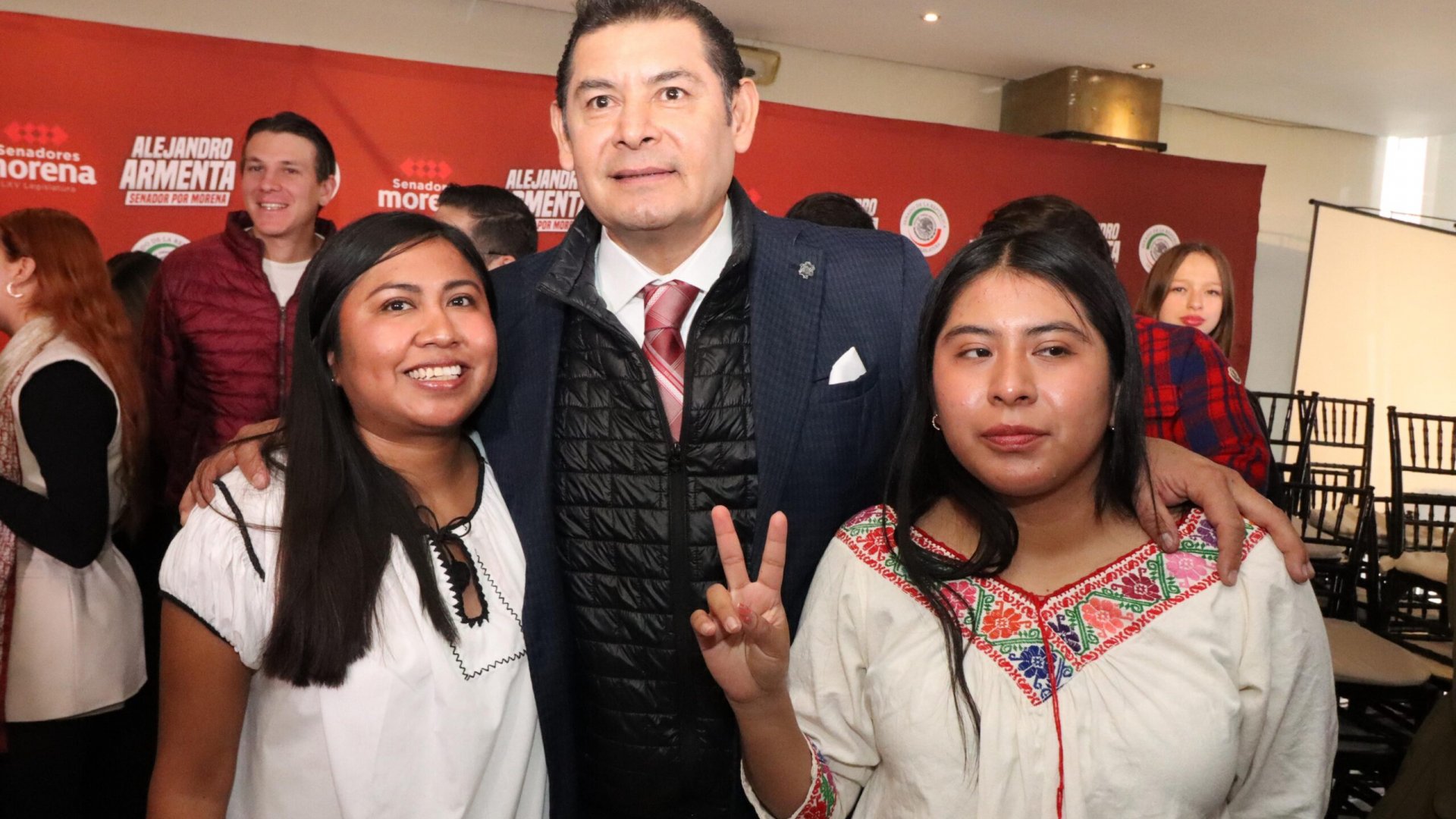 Alejandro Armenta trabaja desde el Senado a favor de las juventudes