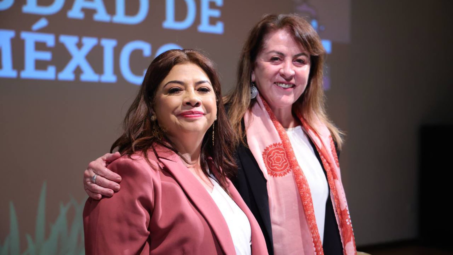 Participan Clara Brugada y Margarita González en foro sobre agua