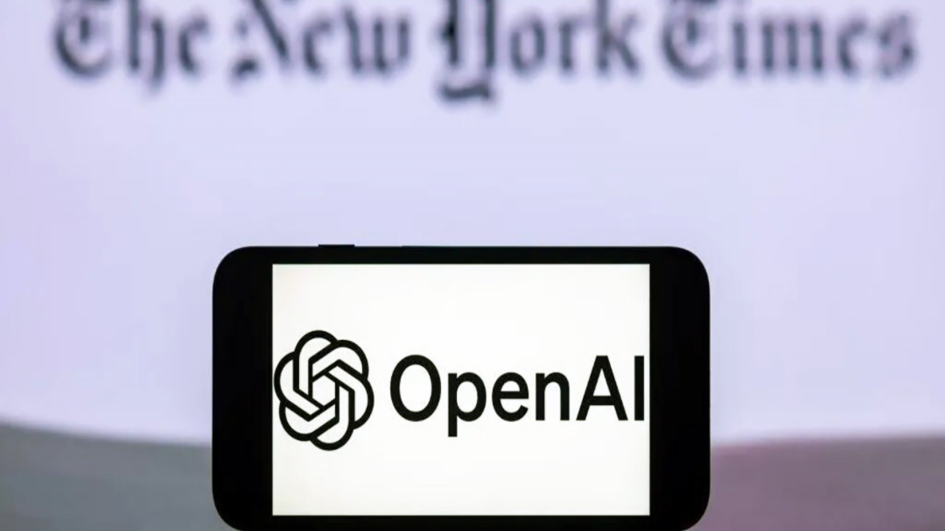 OpenAI acusa a The New York Times de hackear ChatGPT