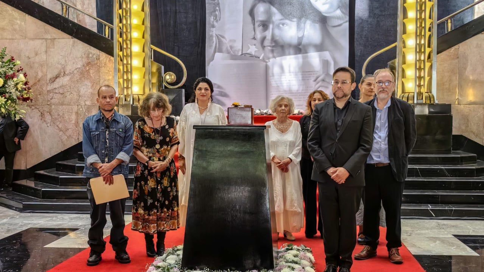 Homenaje al escritor José Agustín, con letras y rock and roll
