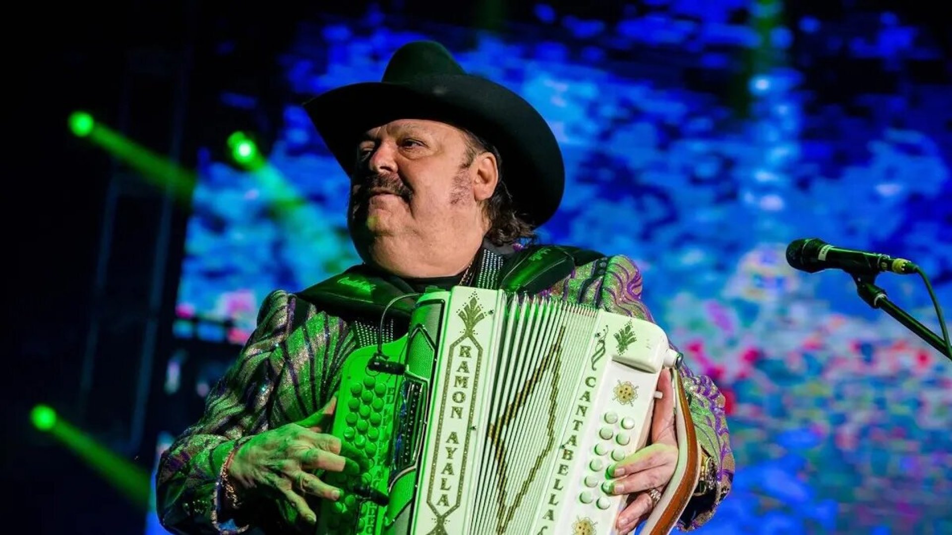 Se retira Ramón Ayala, ‘El rey del acordeón’