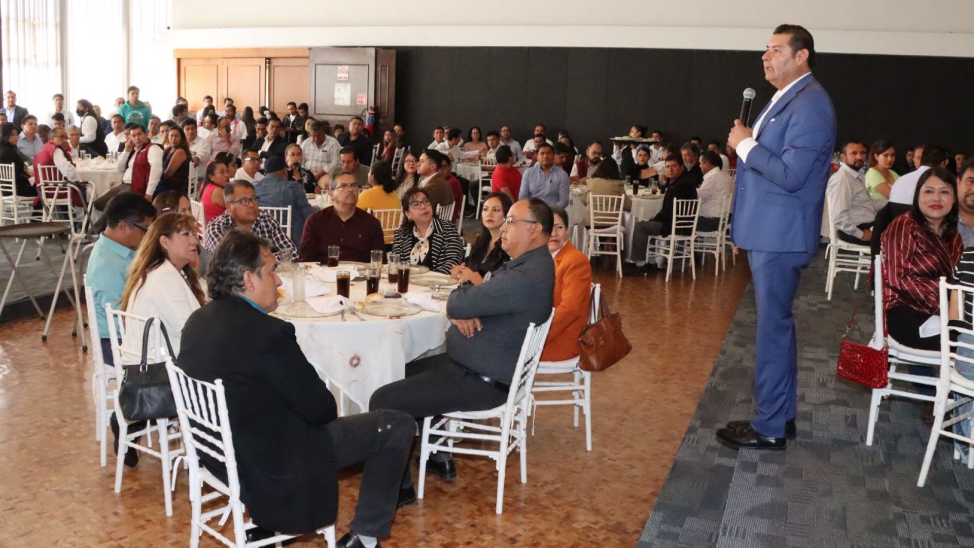 Alejandro Armenta: ‘En Morena se trabaja con unidad, conciliación y compromiso’