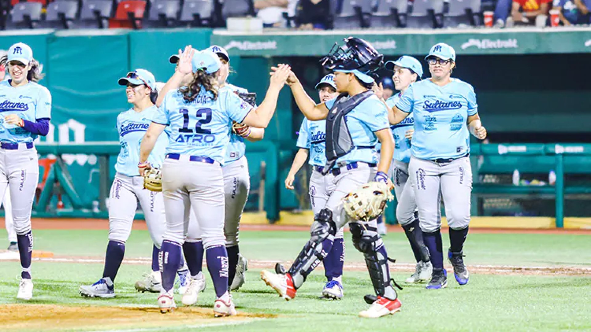 Pega Sultanes femenil primero al Águila de Veracruz