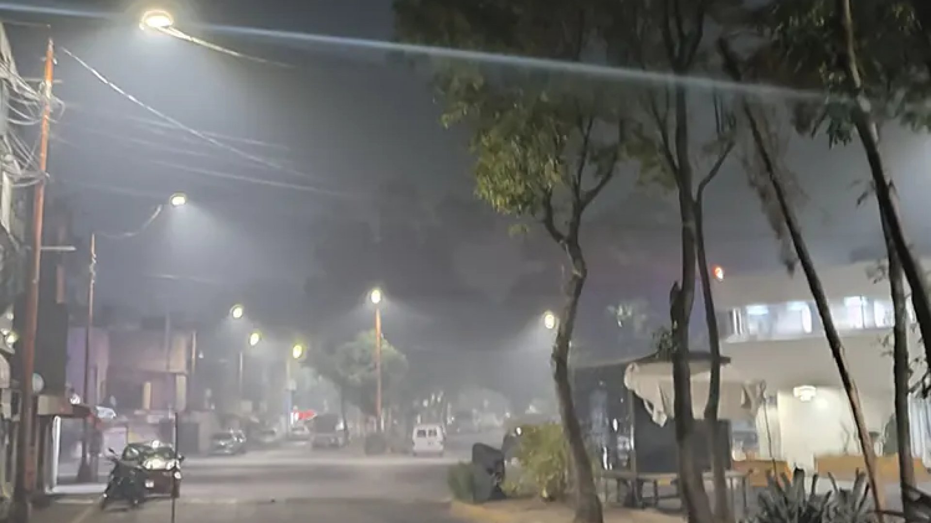 Humo de incendios afecta a 200 mil en Azcapotzalco