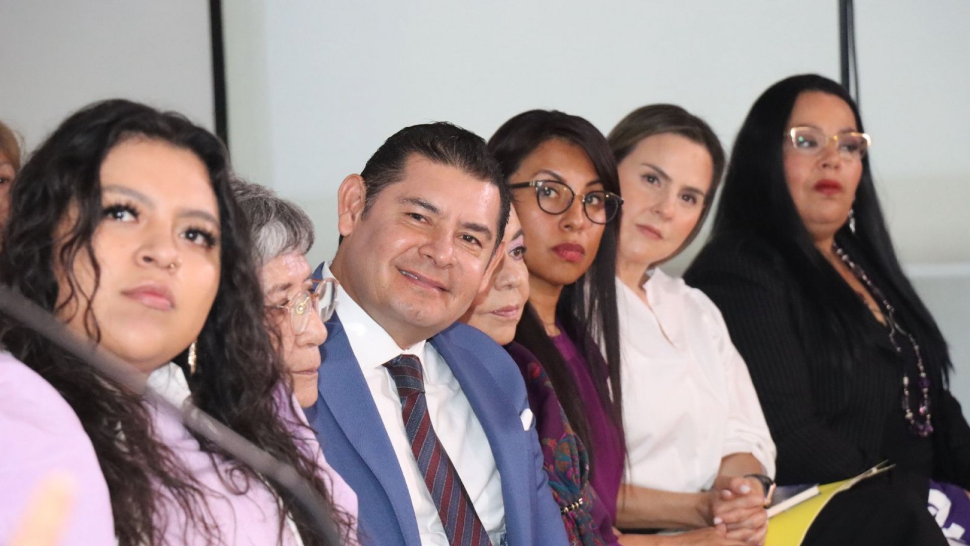 Alejandro Armenta escucha ‘La Voz de Todas’: herramienta de impulso en Puebla