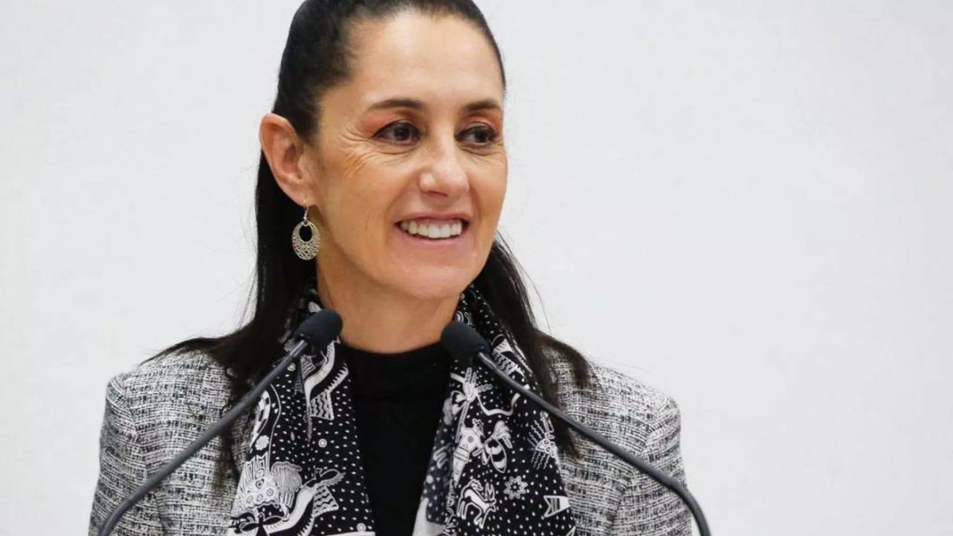 Claudia Sheinbaum aún está valorando su participación en la Ibero