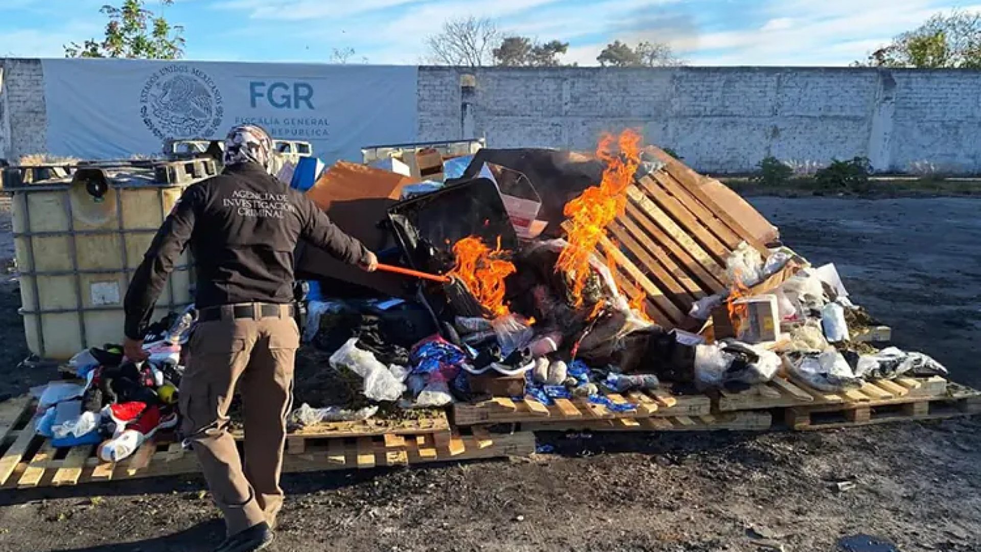 Incinera FGR 450 kilos de drogas en Zapopan