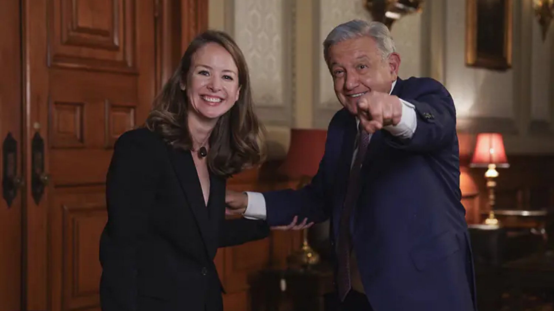 Acusa AMLO censura ante orden del INE de bajar entrevista con Inna Afinogenova