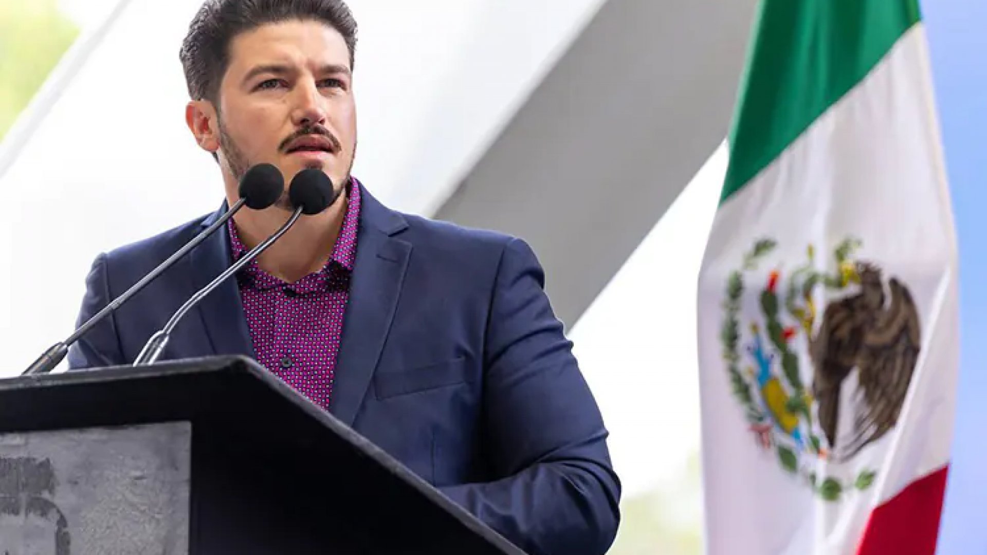 Beneficia Samuel García a otra de sus empresas favoritas