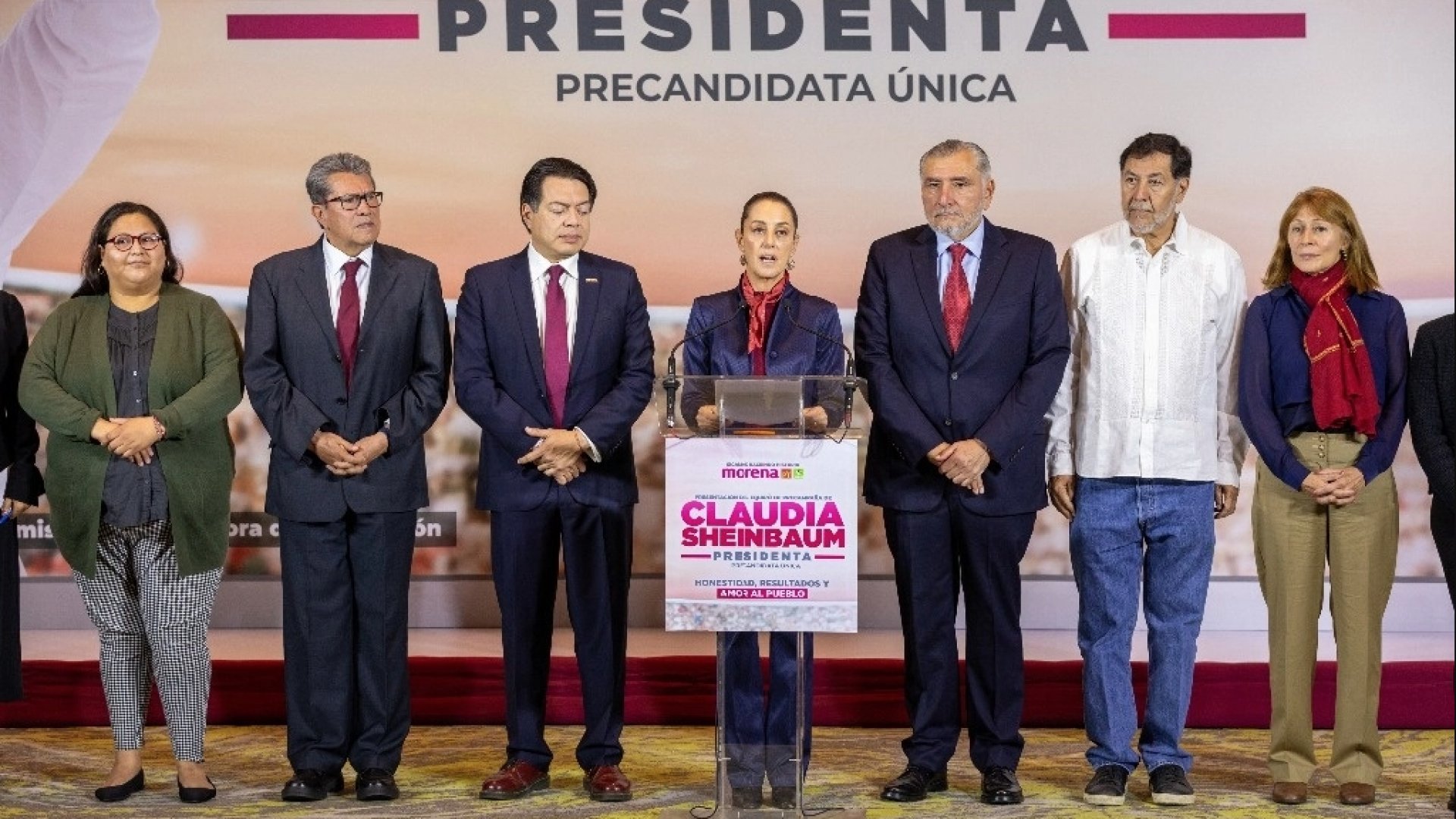 Ilegal que Vox se ofrezca a apoyar campaña de Xóchitl: equipo de Claudia Sheinbaum