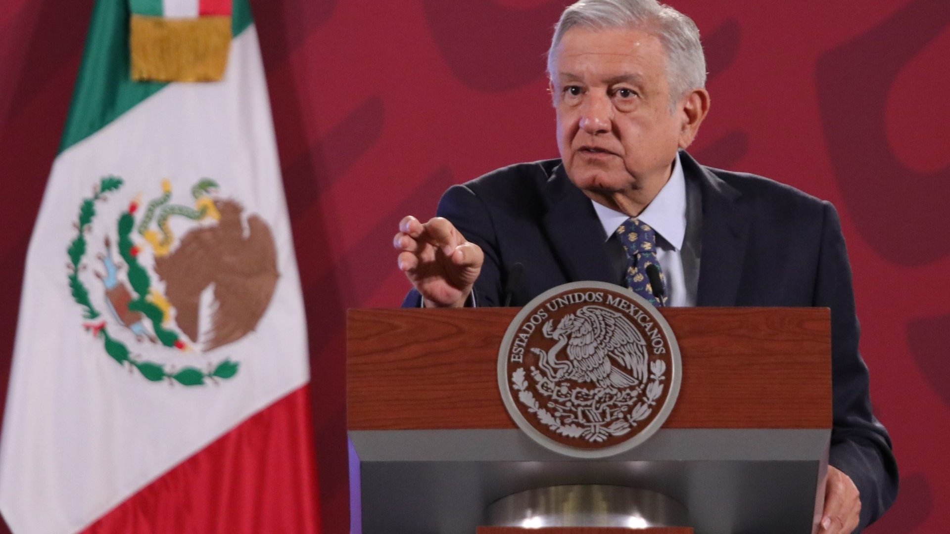 AMLO asegura que entrevistador ‘entrampó’ a Milei, quien lo calificó de ‘ignorante’