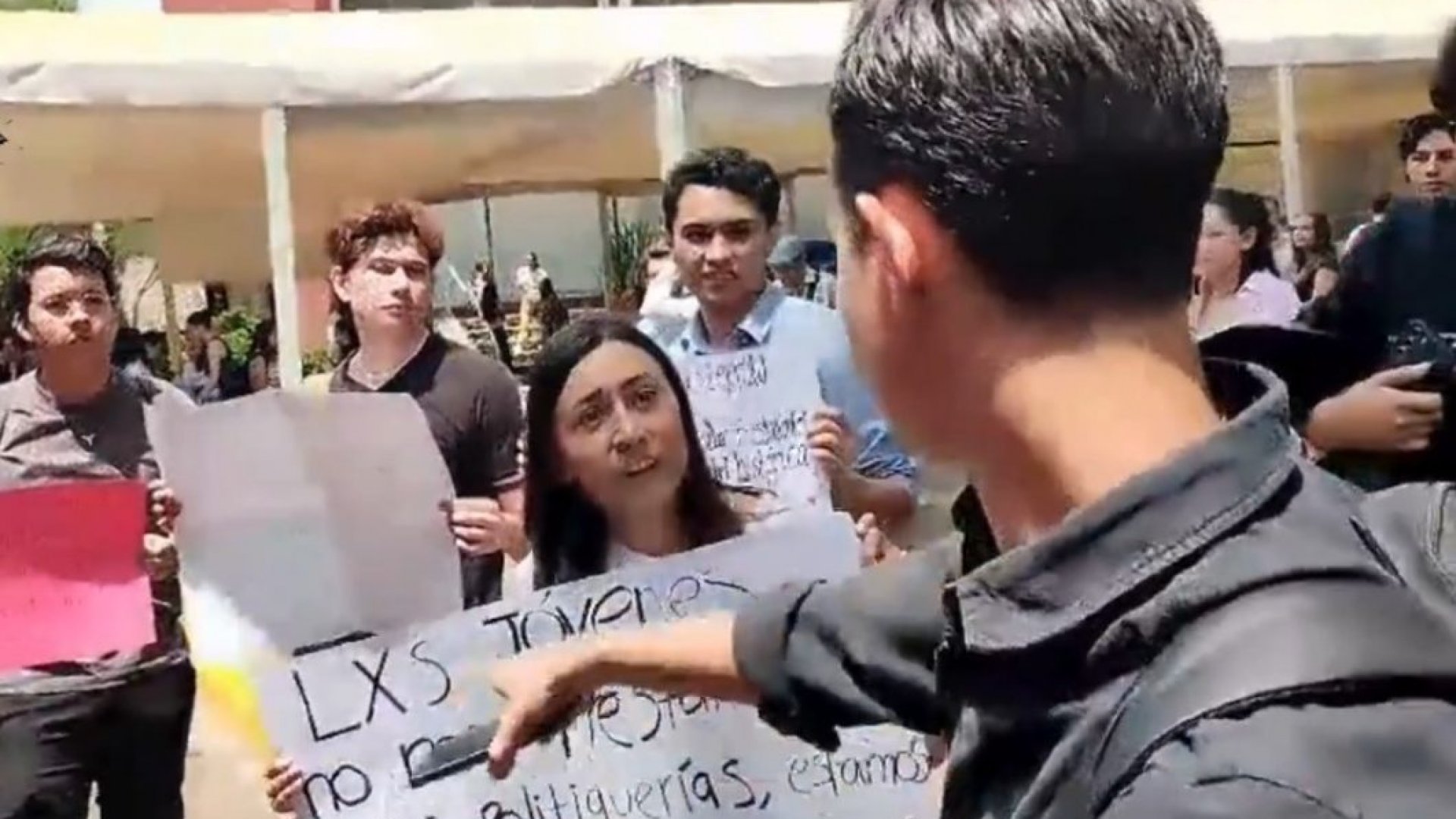 Estudiantes de la ITAM denuncian que no los dejaron ingresar a ponencia de Xóchitl Gálvez