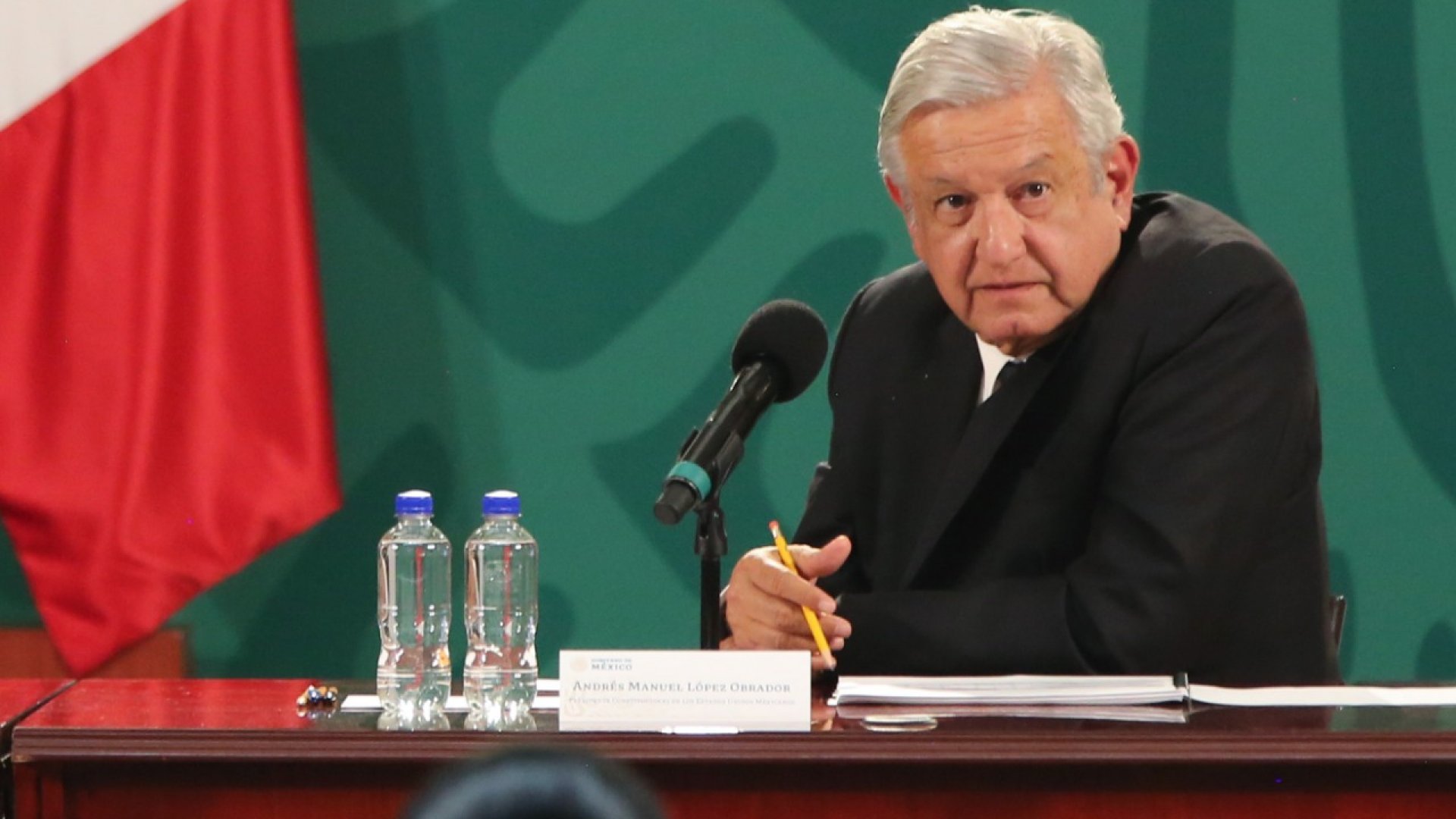 AMLO instruye suspender relaciones diplomáticas con Ecuador